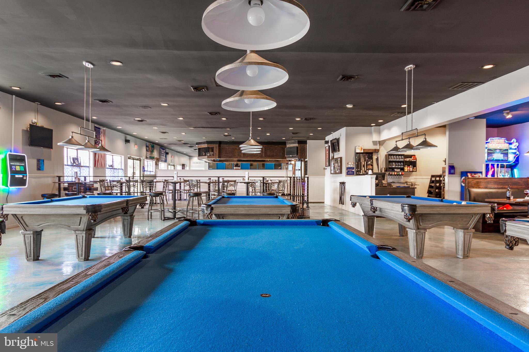 MARLIN PARK - Commercial Sale