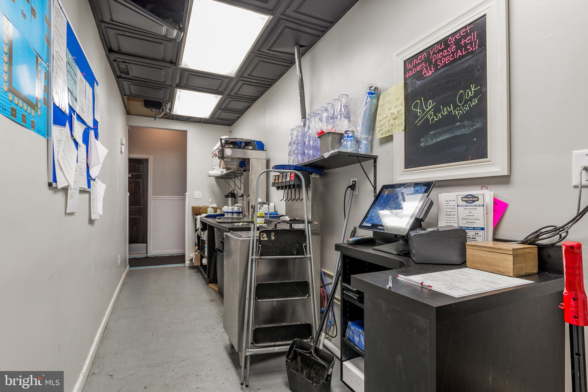 MARLIN PARK - Commercial Sale