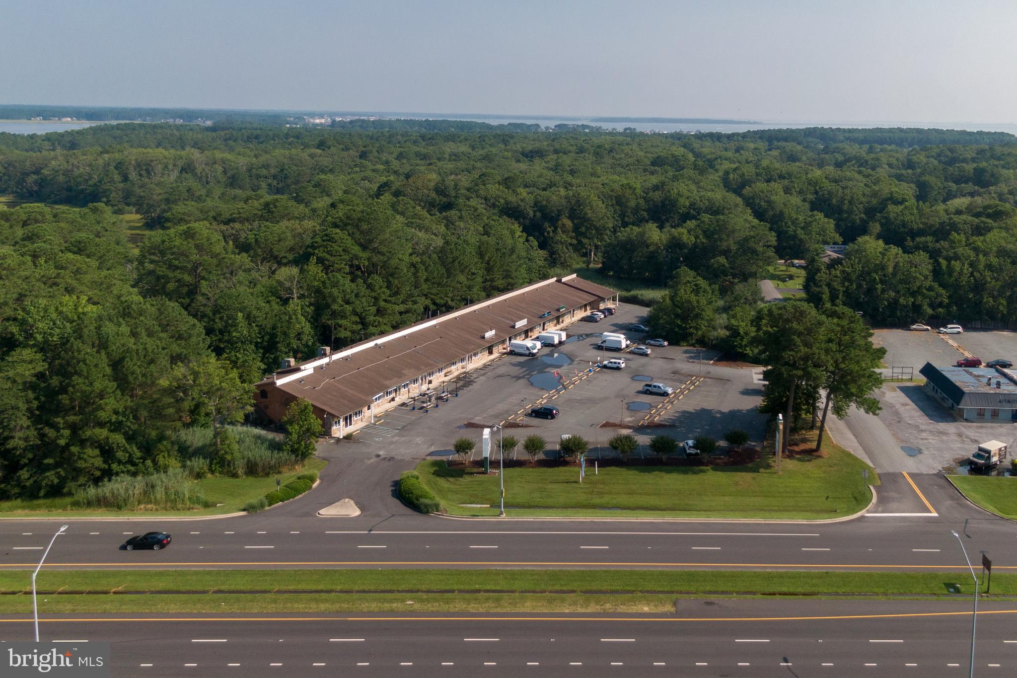 MARLIN PARK - Commercial Sale