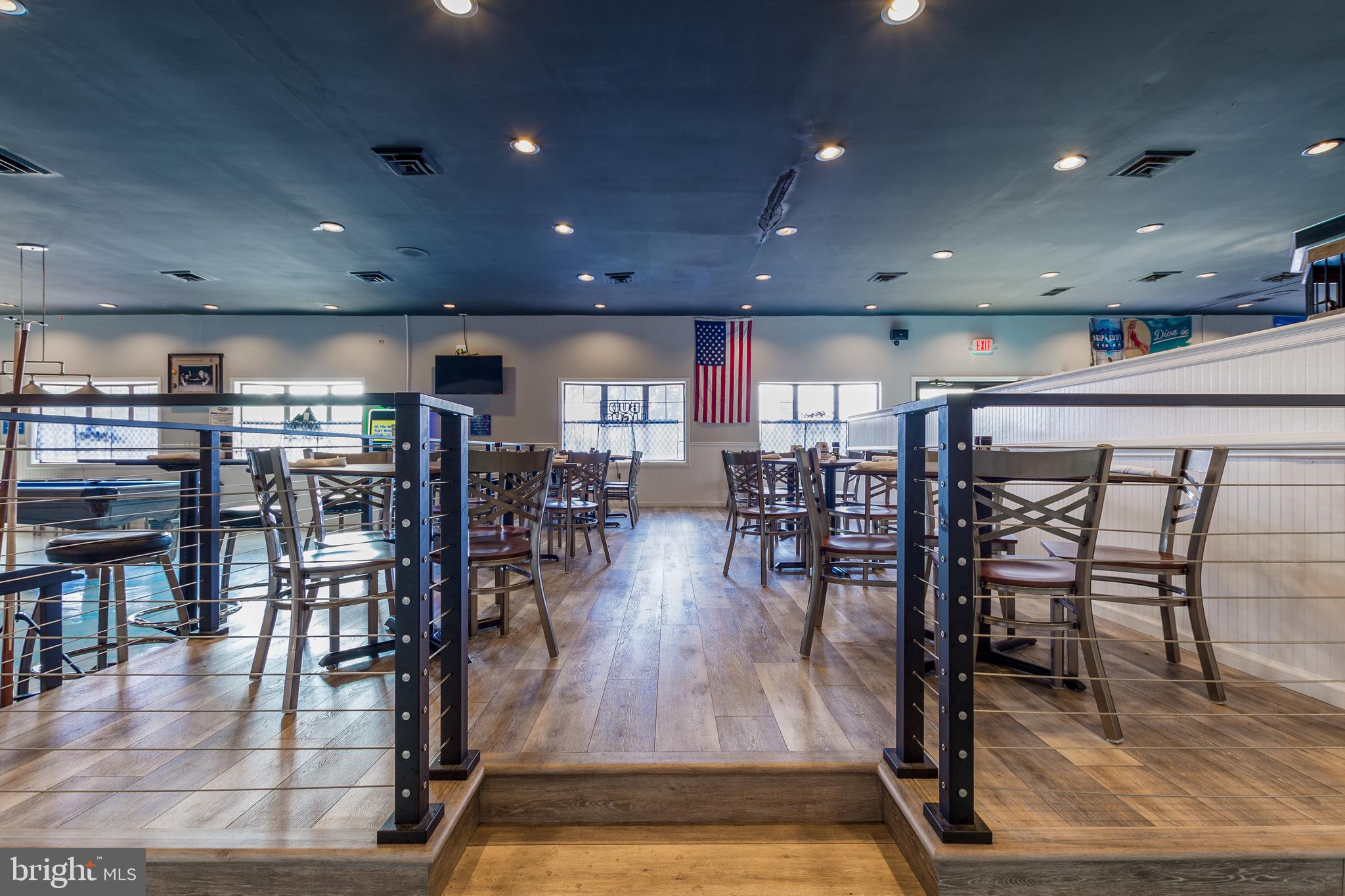 MARLIN PARK - Commercial Sale