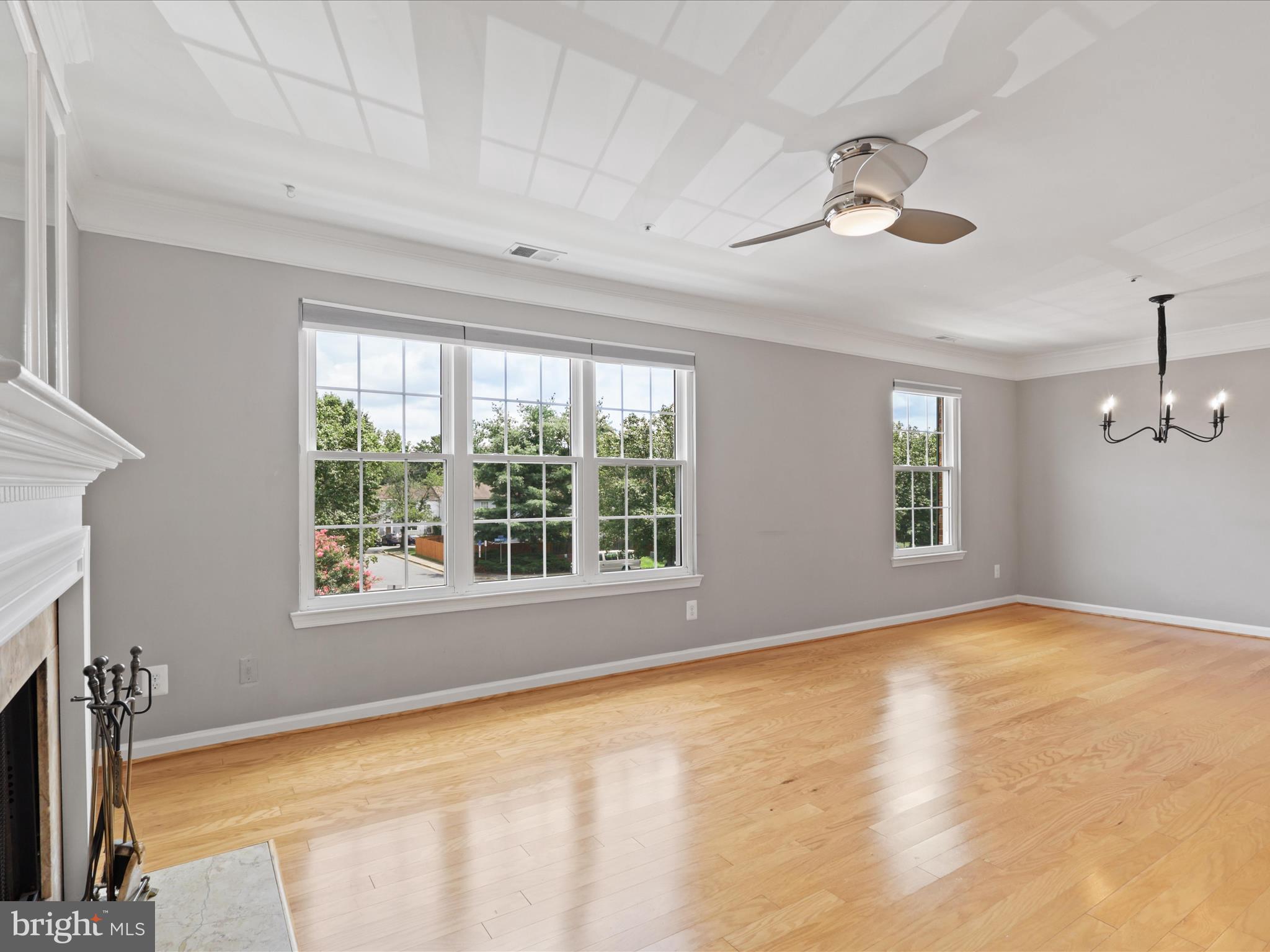 2812 EMMA LEE STREET 303