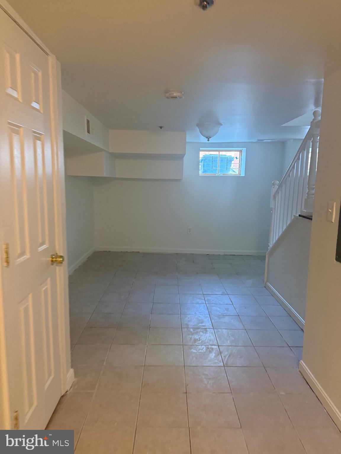 UNION SQUARE - Residential Lease