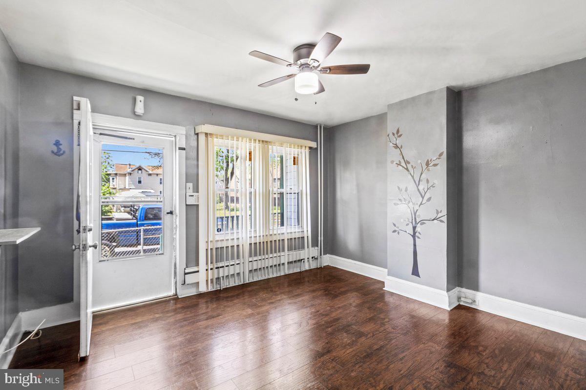 636 ELIZABETH STREET