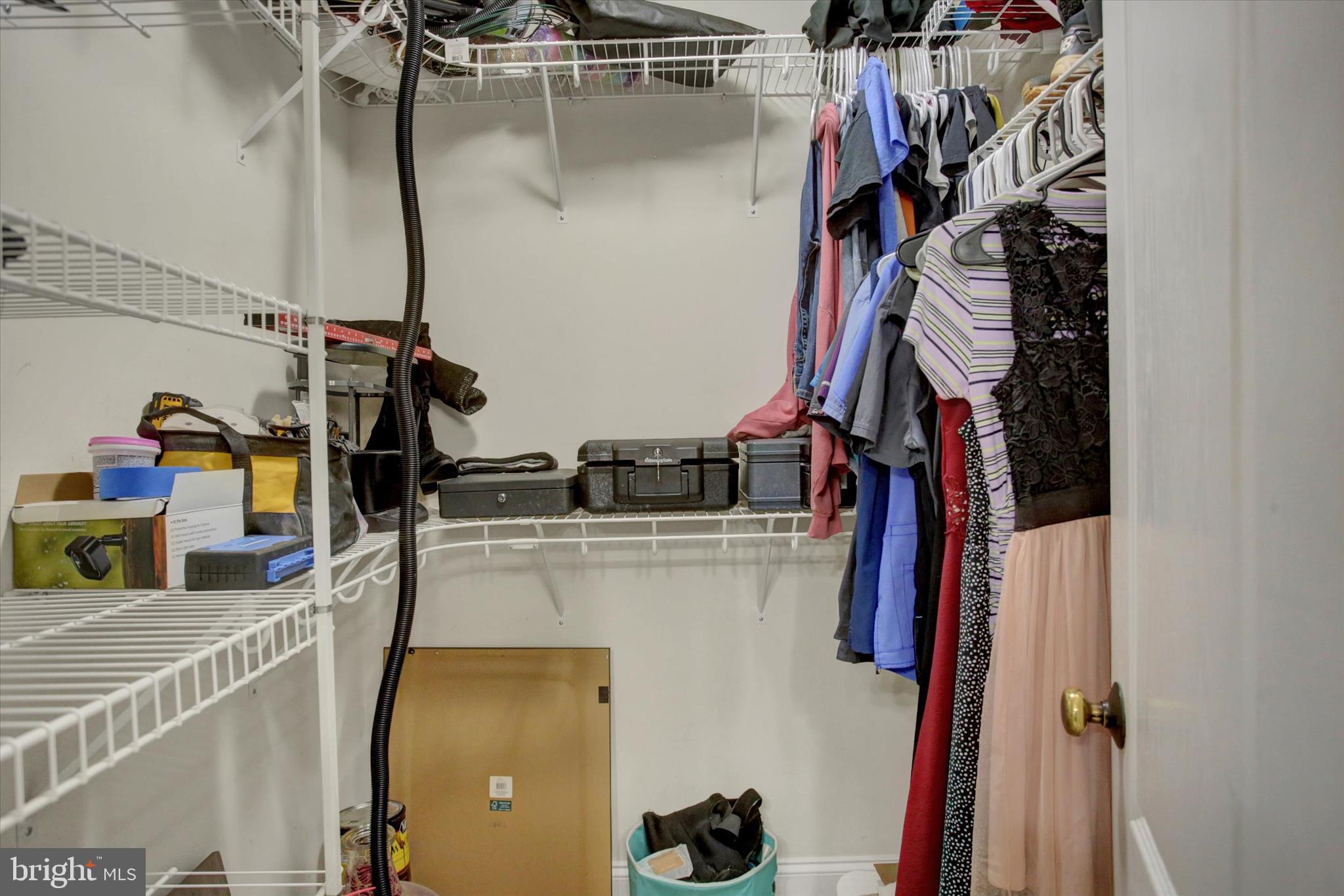 NORTH NEWTON HILLS - Residential