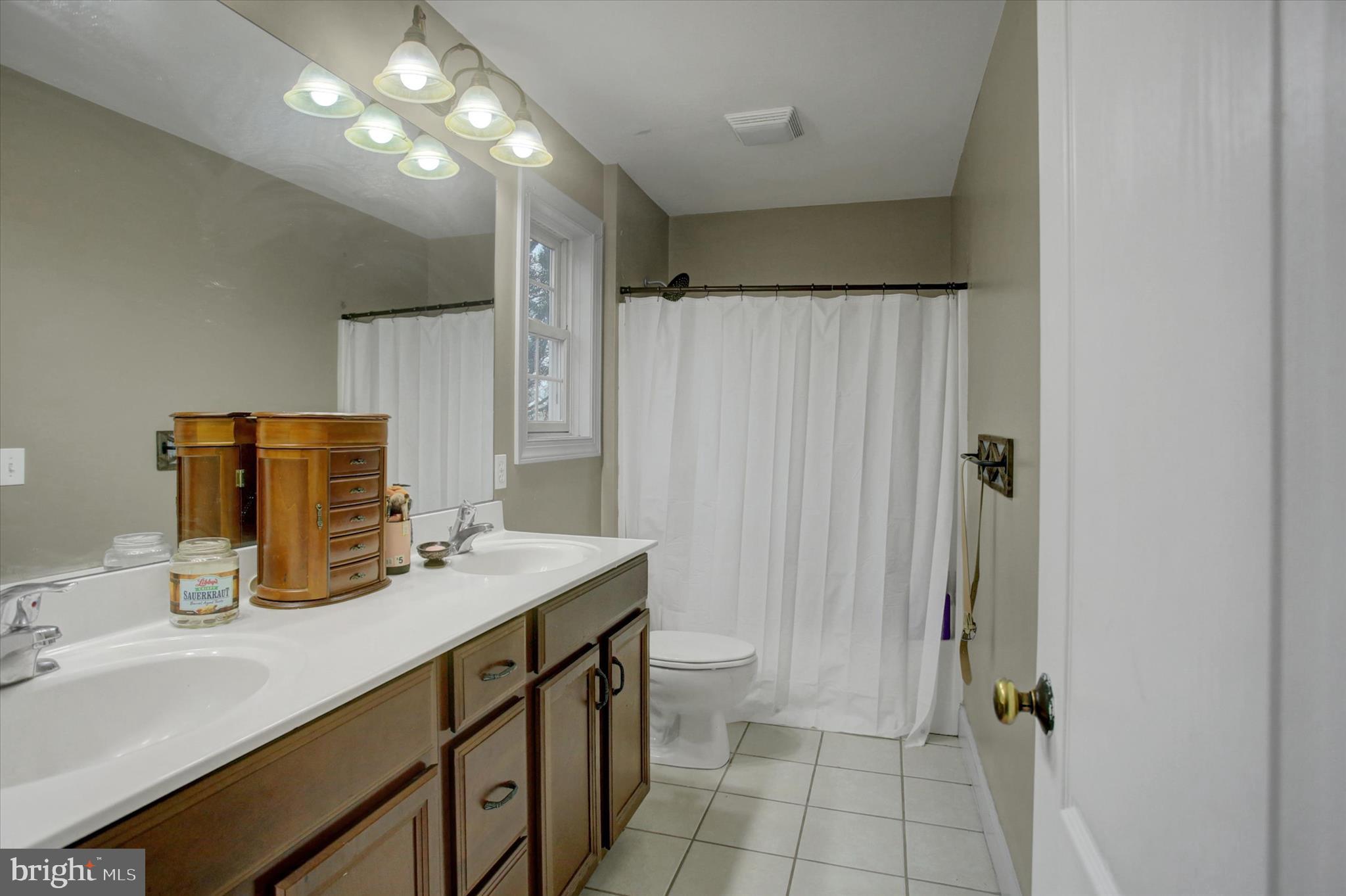 NORTH NEWTON HILLS - Residential