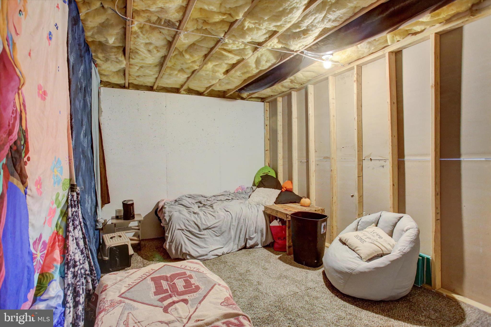 NORTH NEWTON HILLS - Residential