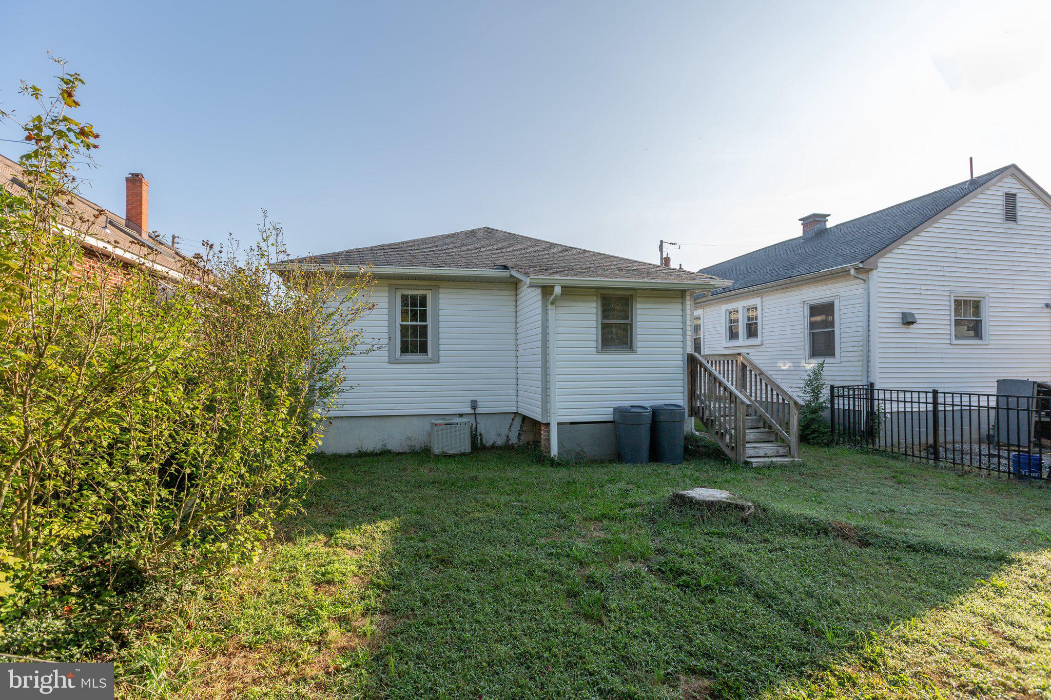 DOWNTOWN FREDERICKSBURG - Residential Lease