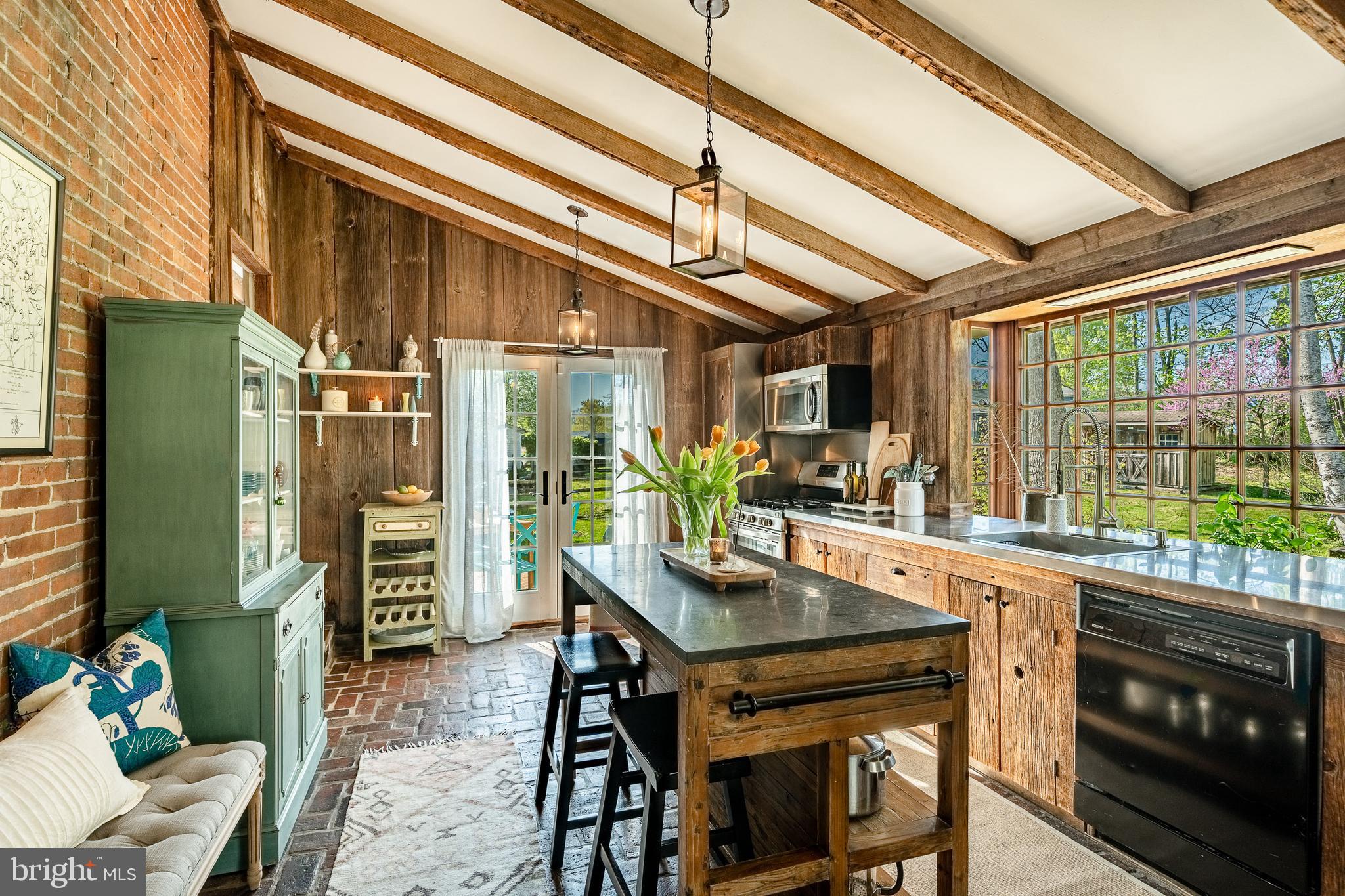 UNIONVILLE - Residential