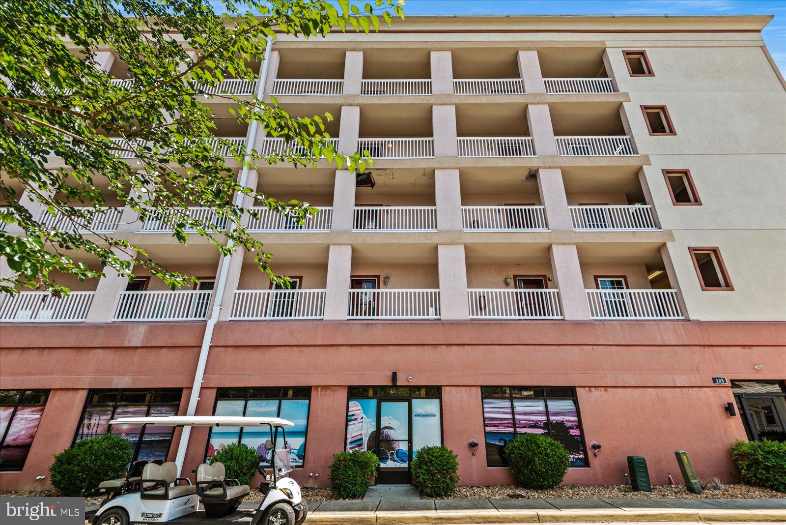 103 IRVING AVENUE N 402