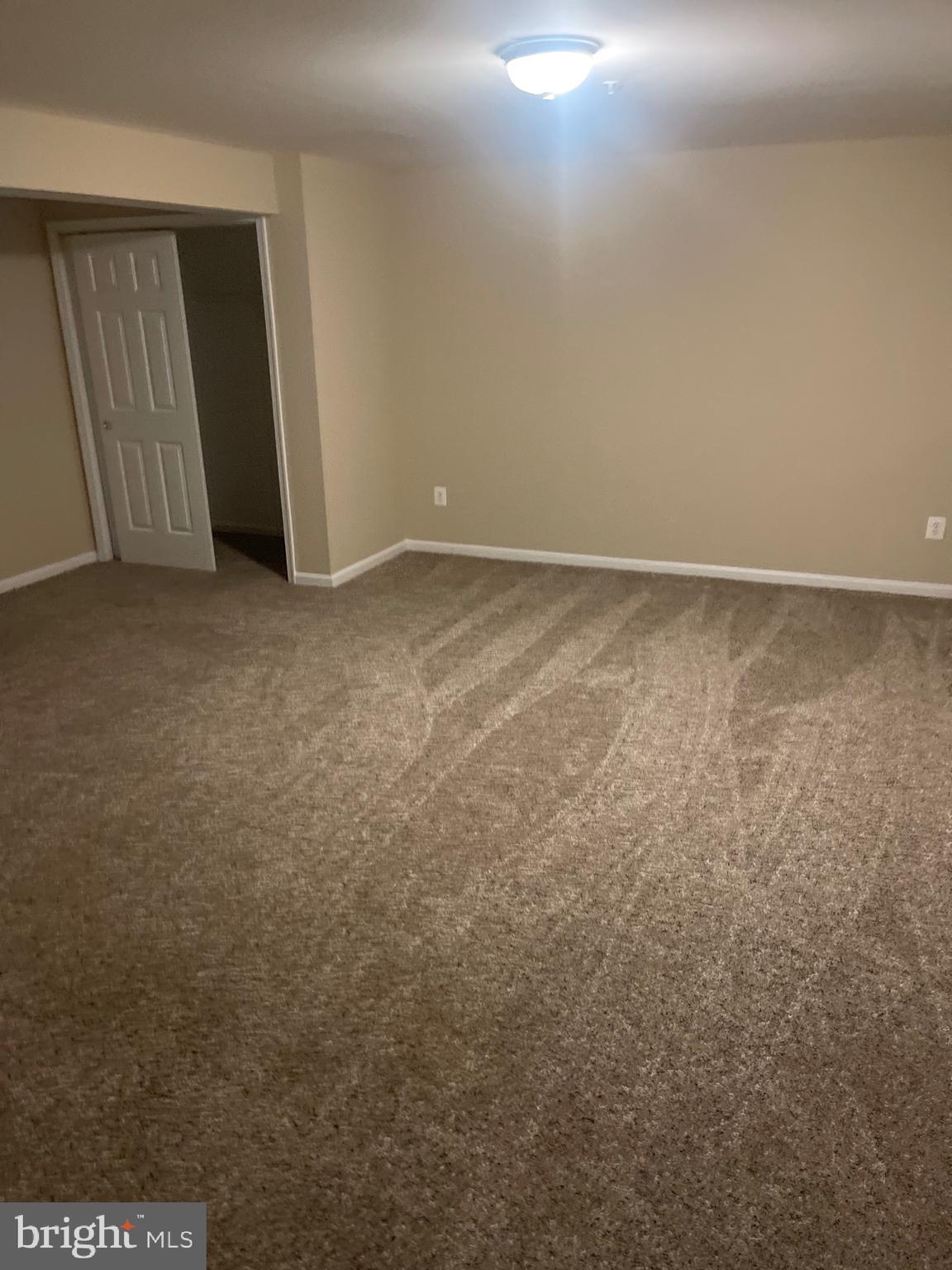 HERITAGE GLEN-PLAT FIVE> - Residential Lease