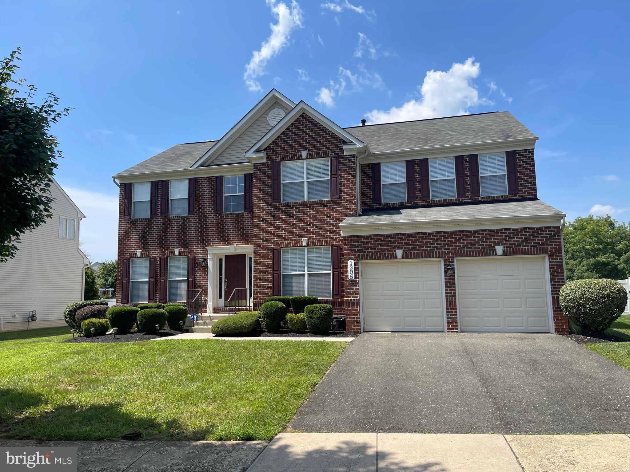 HERITAGE GLEN-PLAT FIVE> - Residential Lease