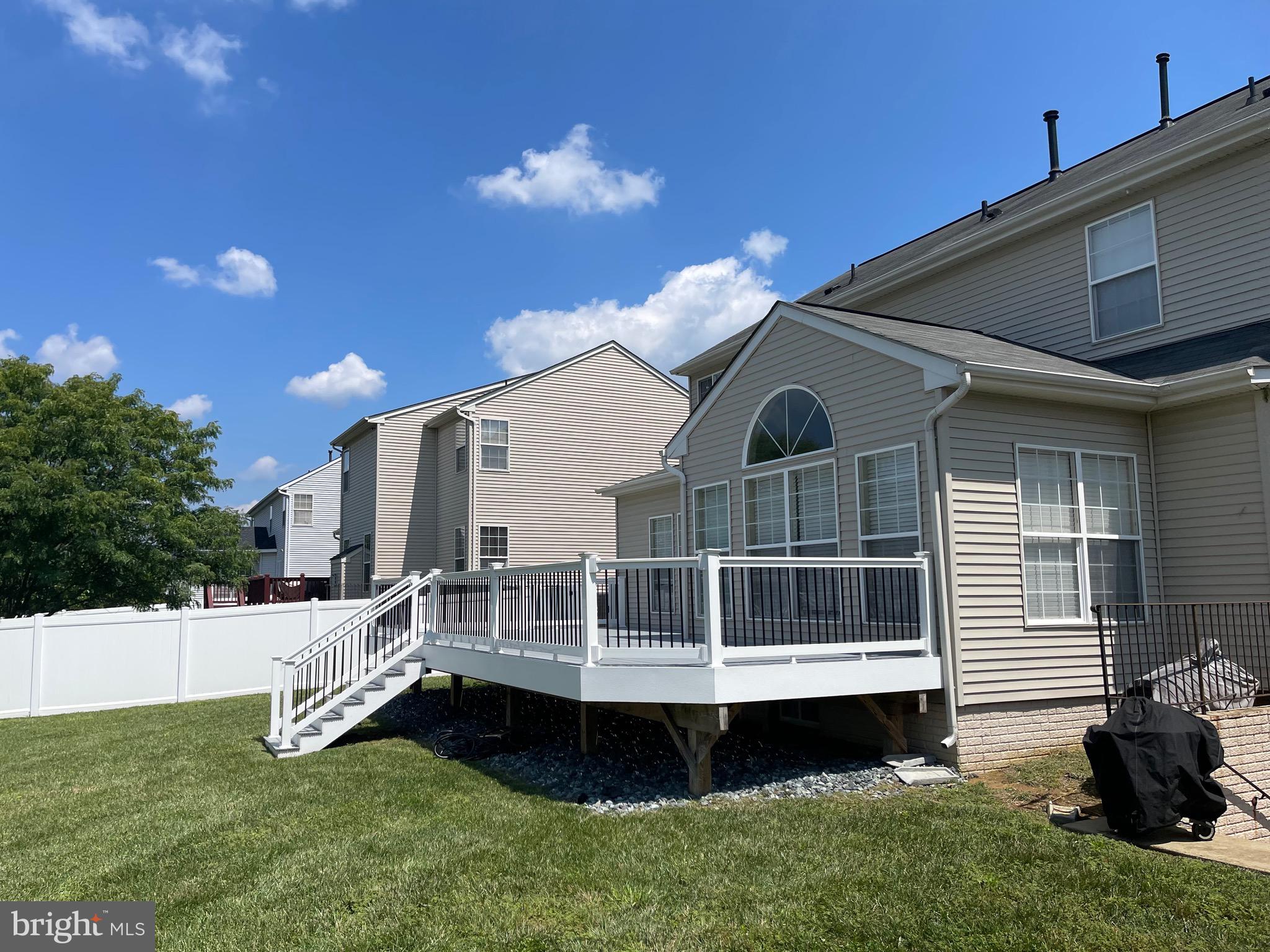 HERITAGE GLEN-PLAT FIVE> - Residential Lease