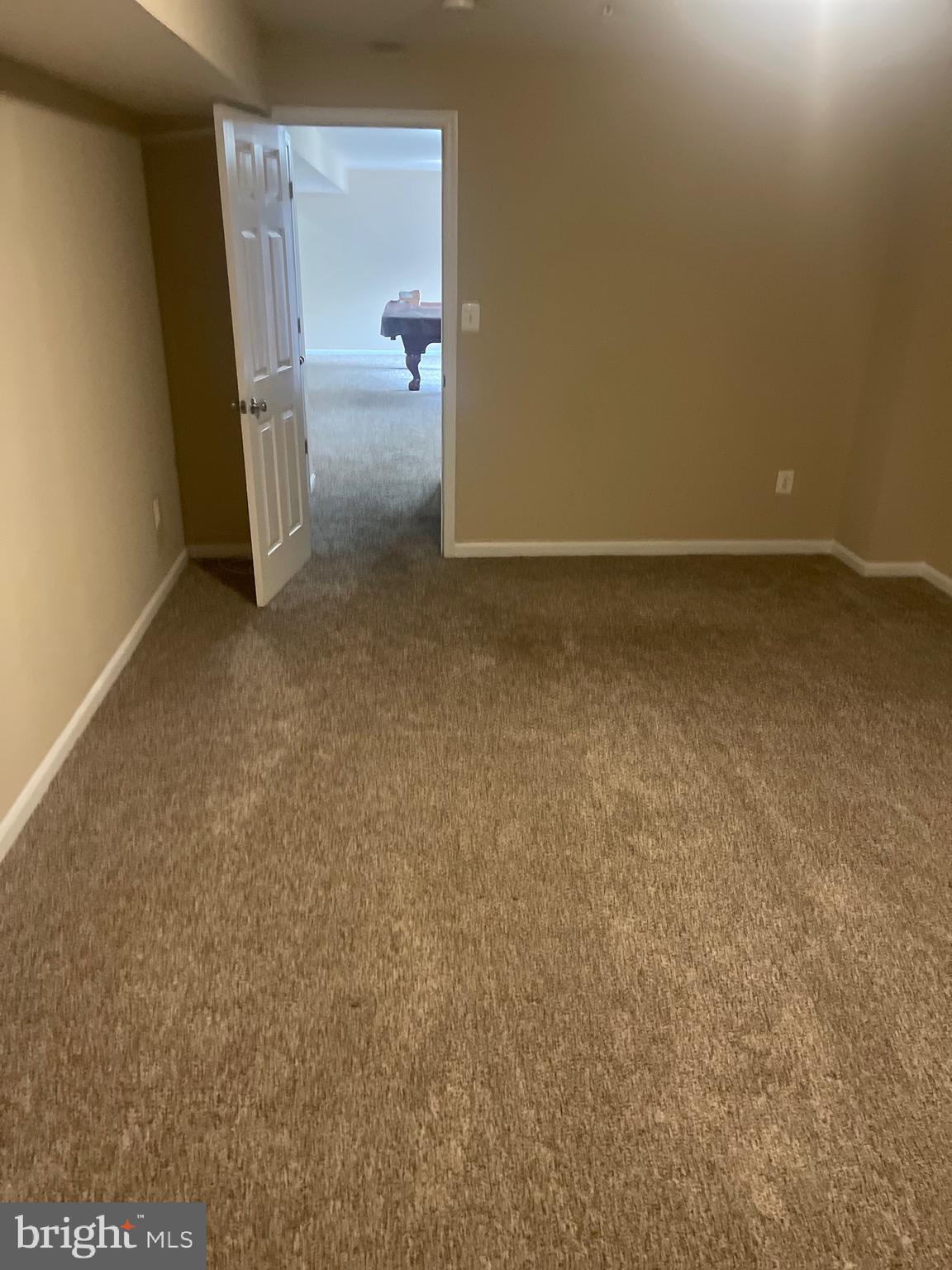 HERITAGE GLEN-PLAT FIVE> - Residential Lease