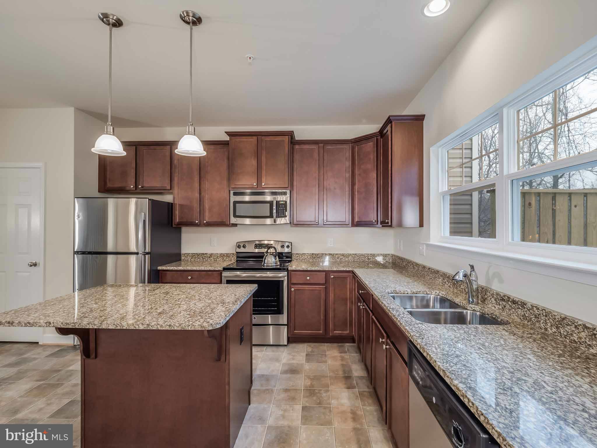 OAK TREE LANDING - Residential