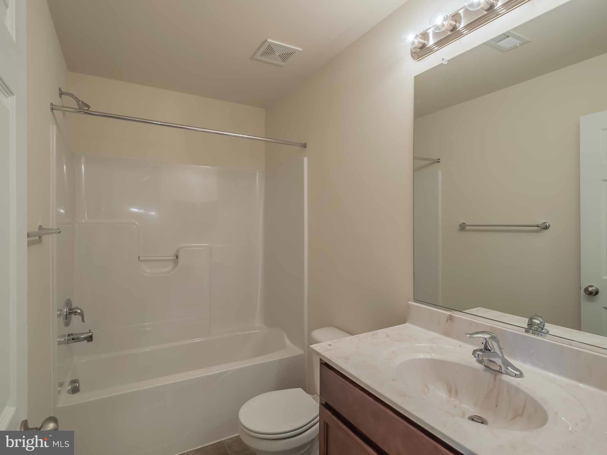 OAK TREE LANDING - Residential