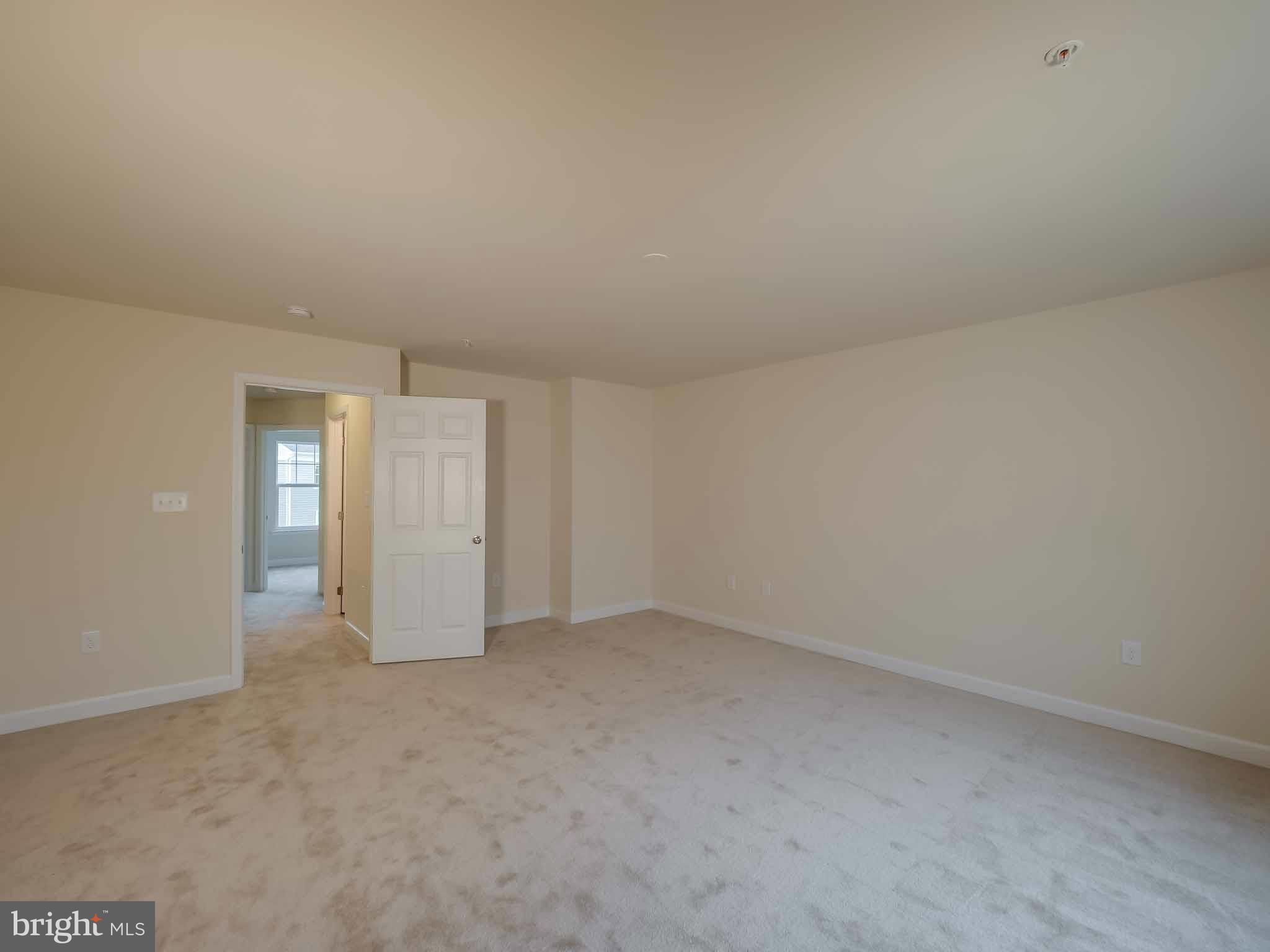 OAK TREE LANDING - Residential