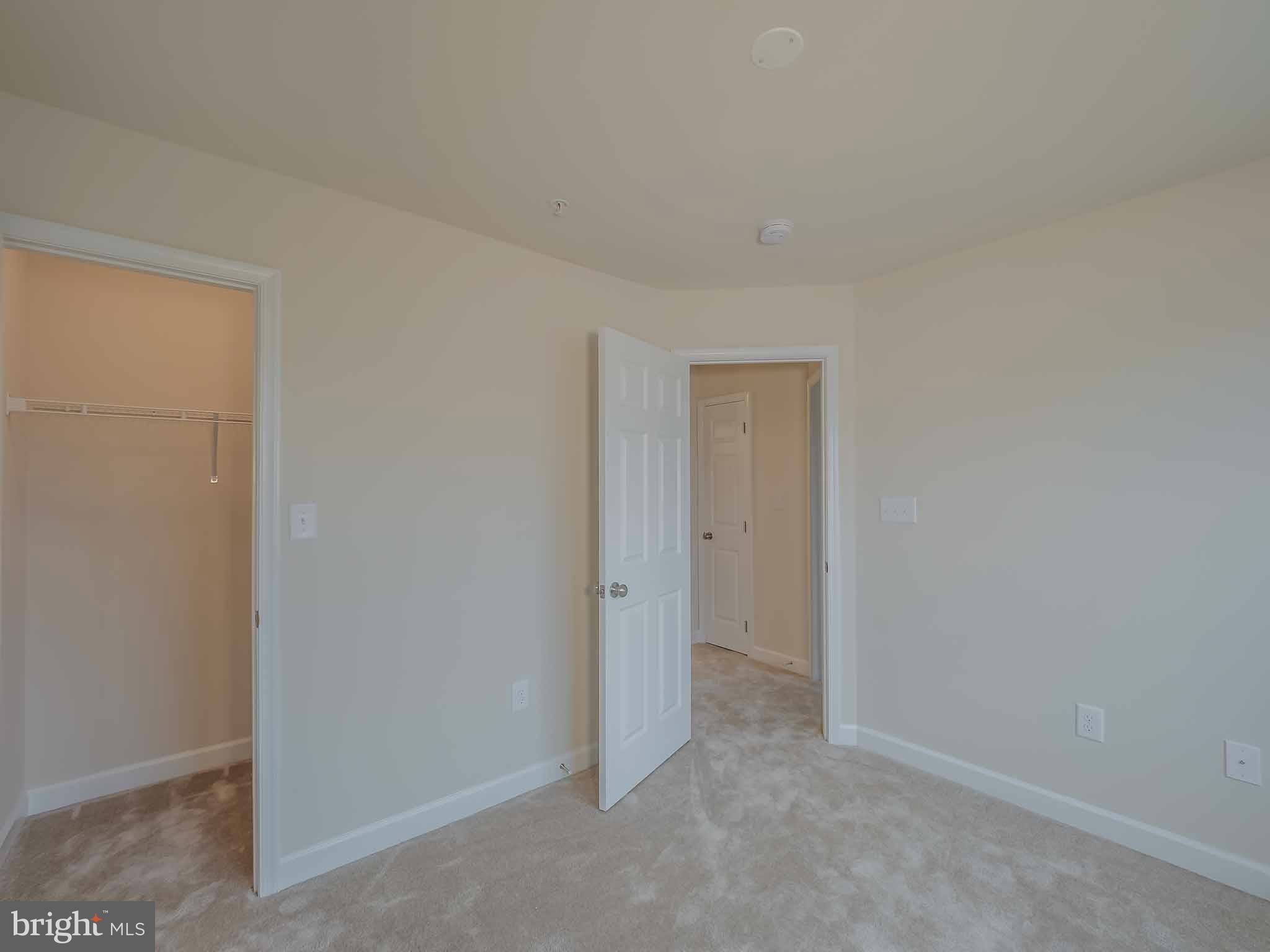 OAK TREE LANDING - Residential