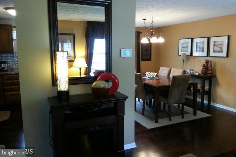 LAWRENCE HILL - Residential