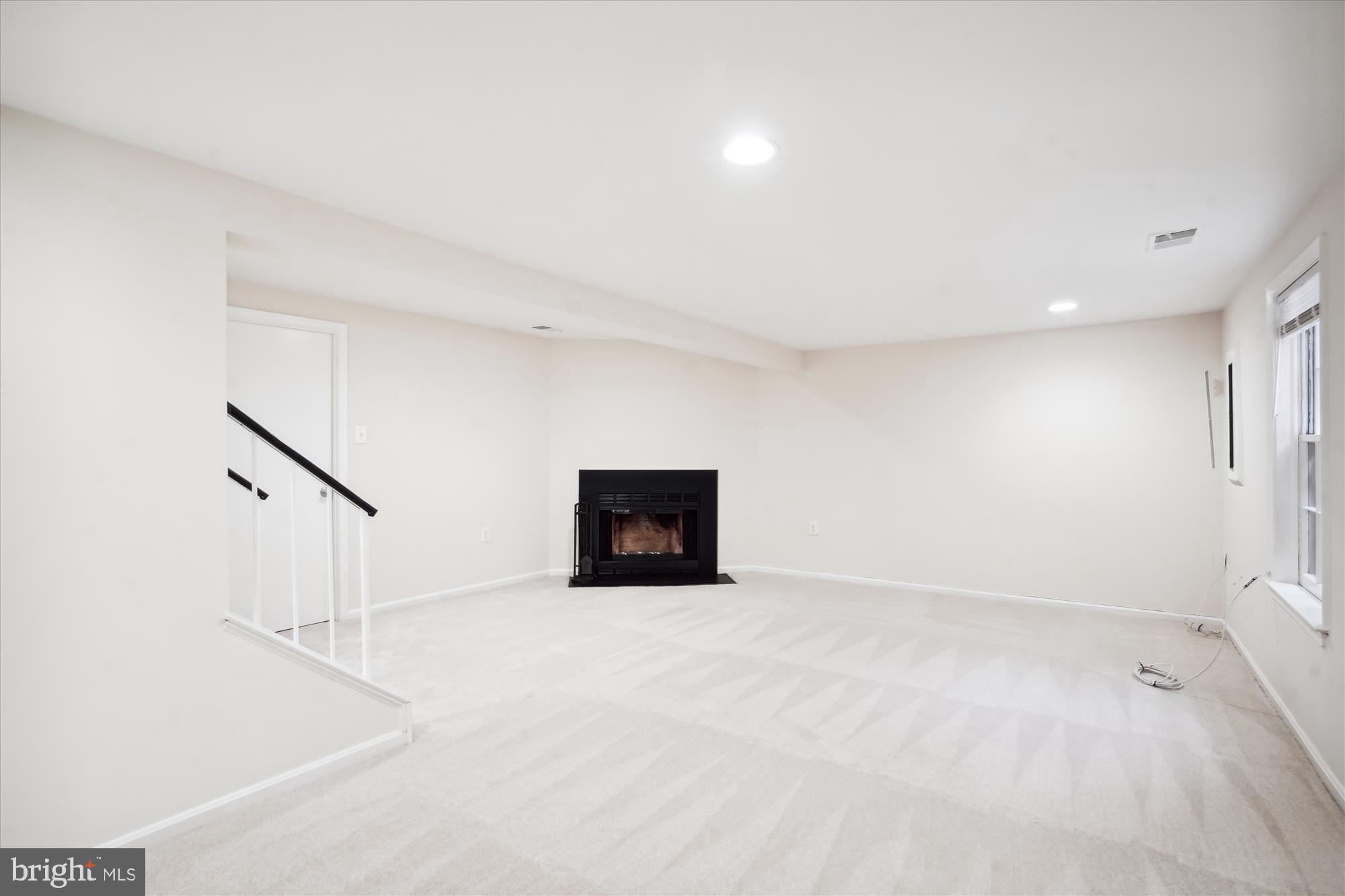 CROWNLEIGH - Residential