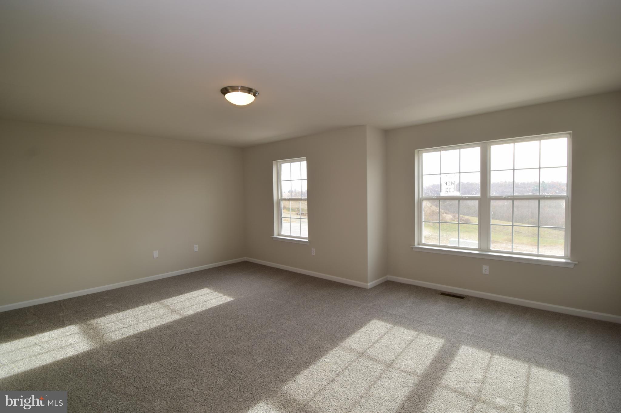 MCINTOSH FARMS - Residential