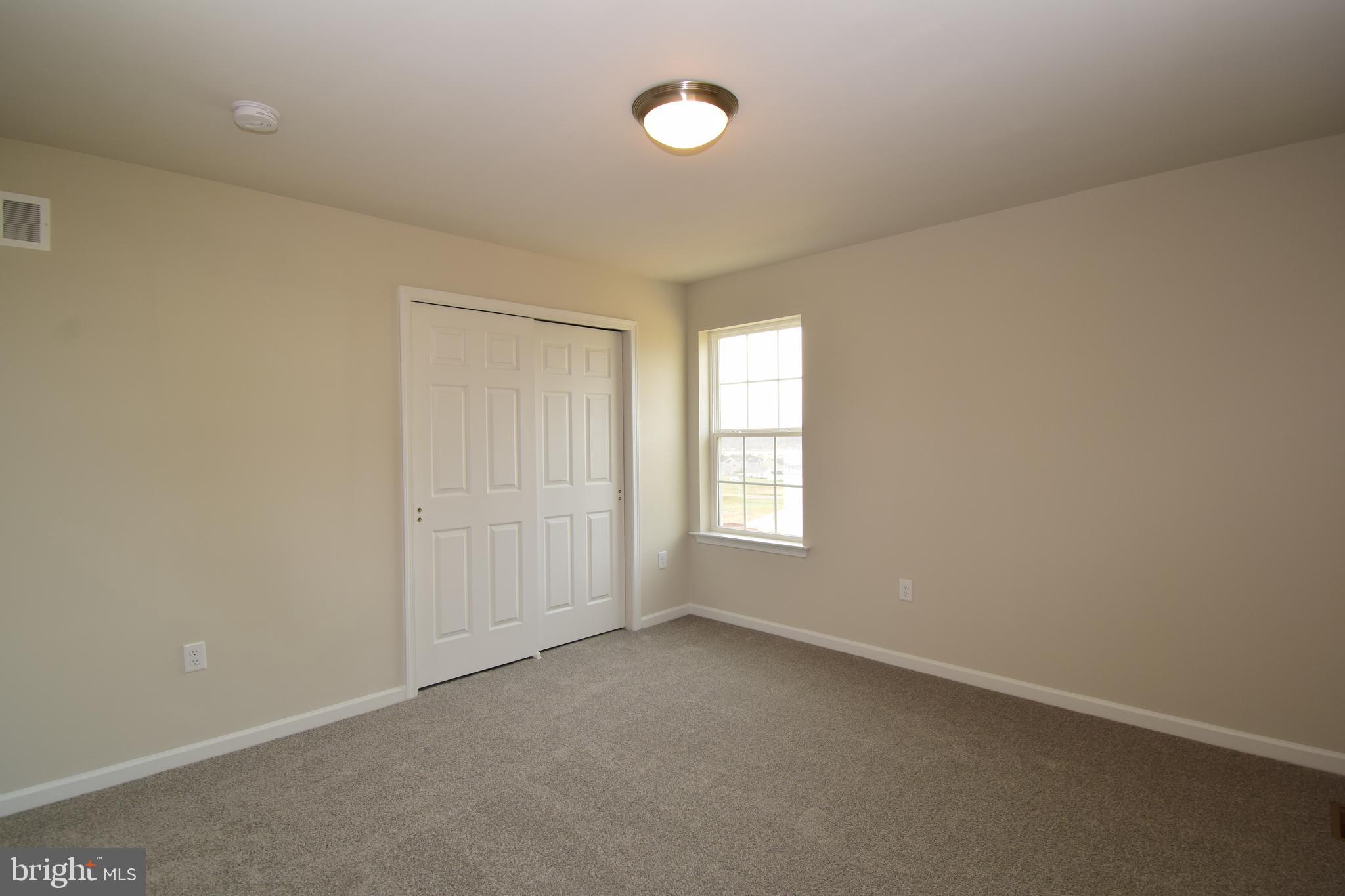 MCINTOSH FARMS - Residential