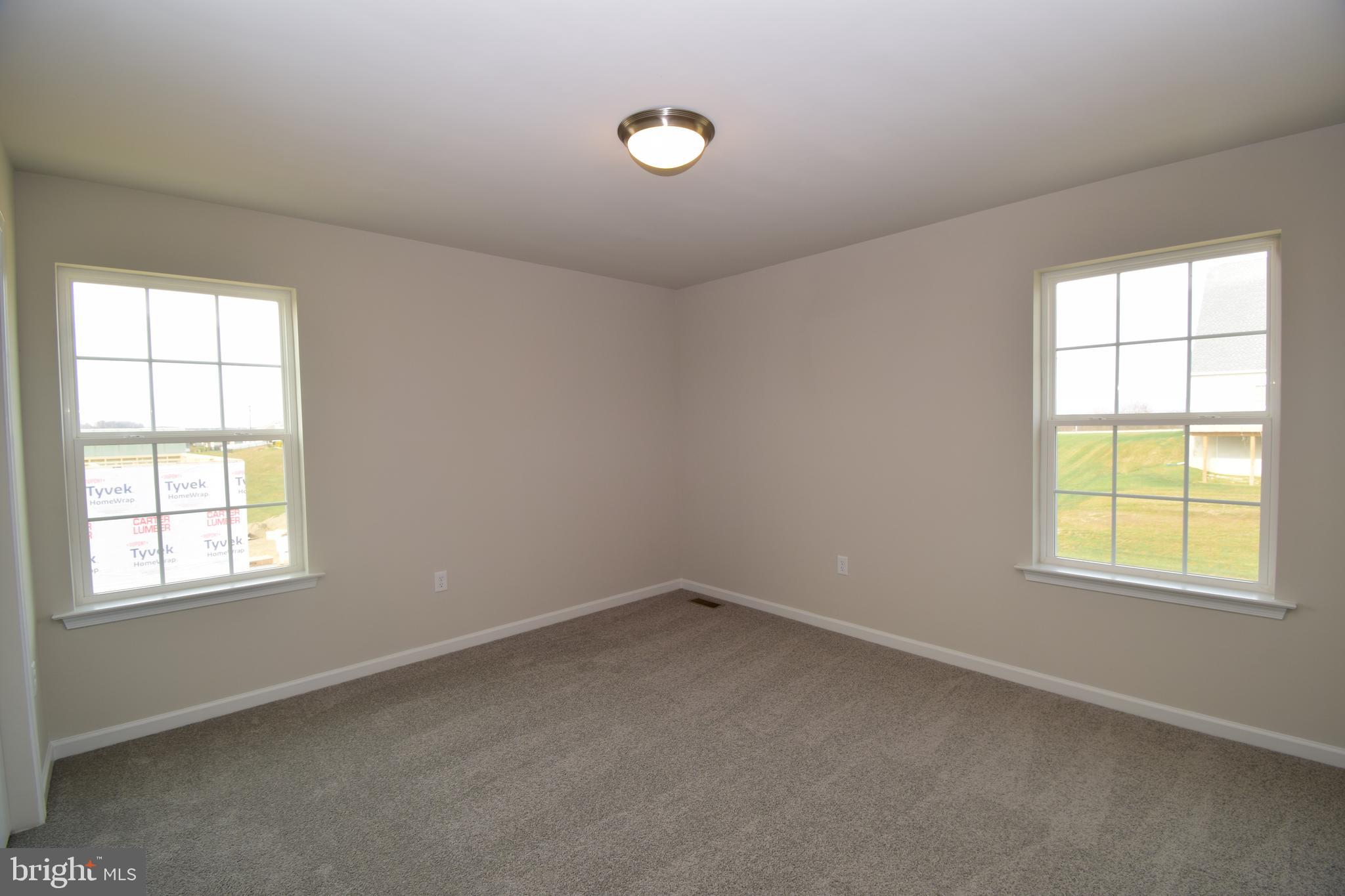 MCINTOSH FARMS - Residential