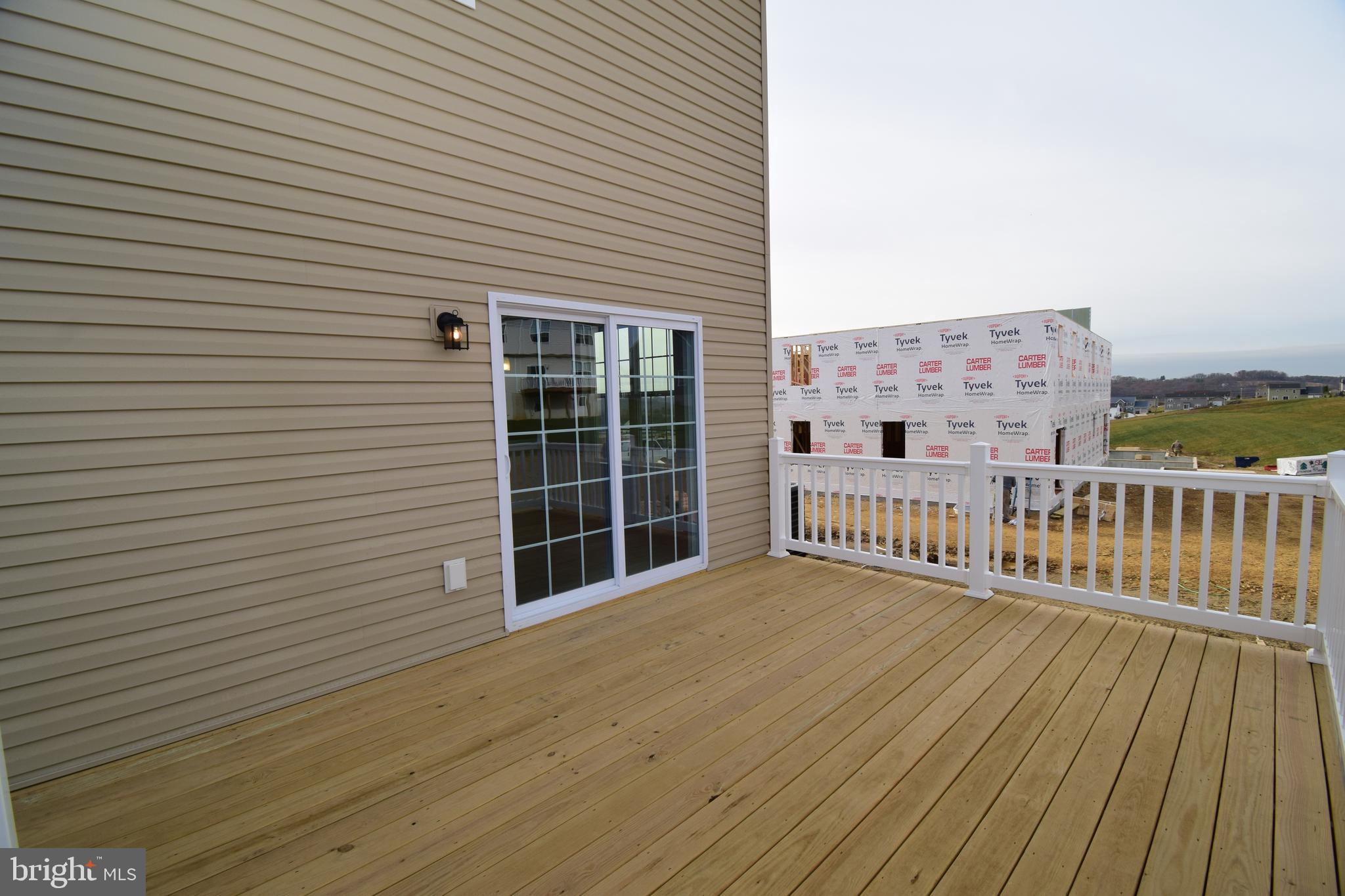 MCINTOSH FARMS - Residential