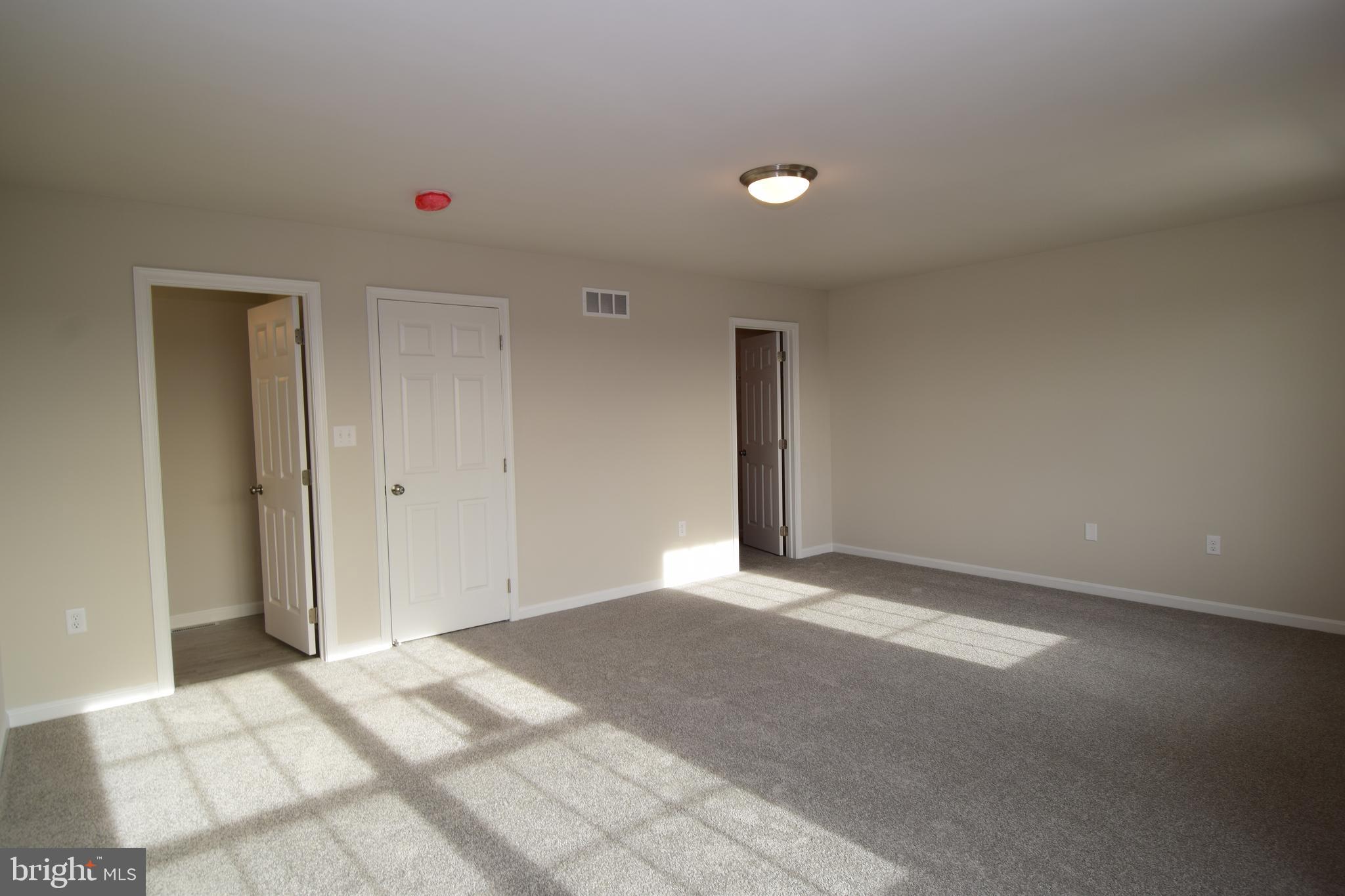 MCINTOSH FARMS - Residential