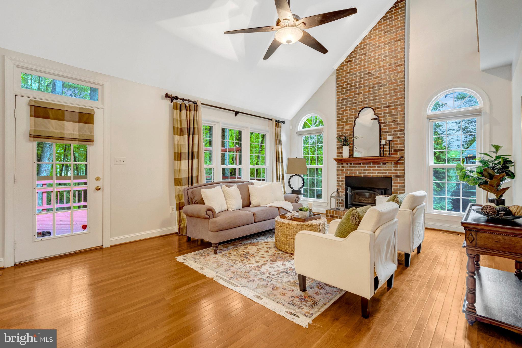 RESTON - Residential