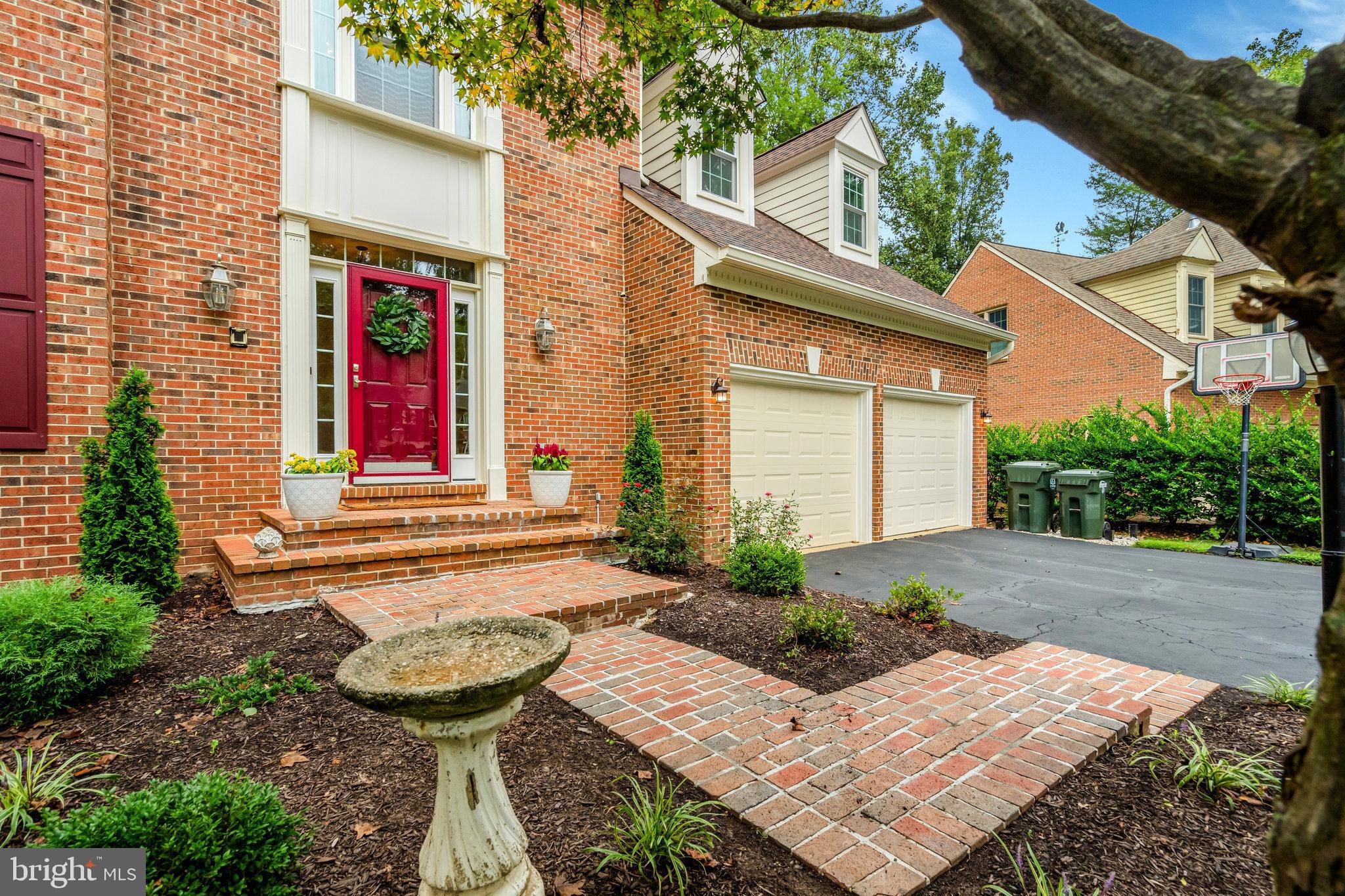 RESTON - Residential