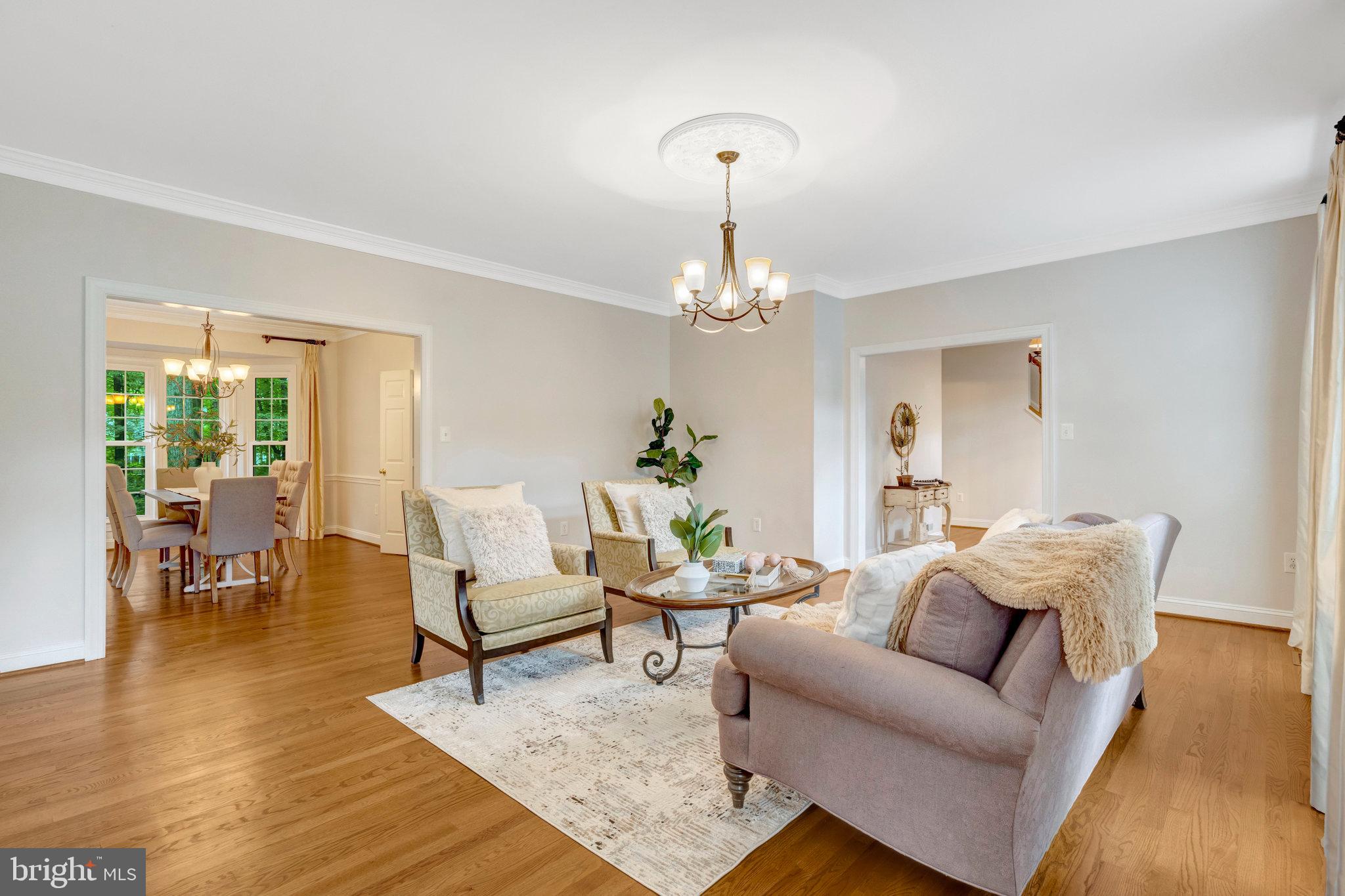 RESTON - Residential