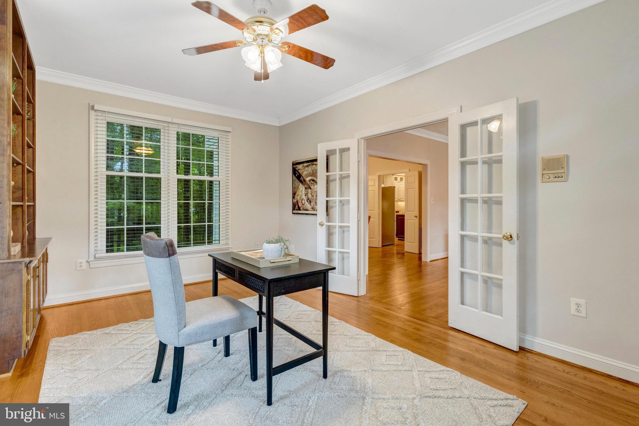 RESTON - Residential