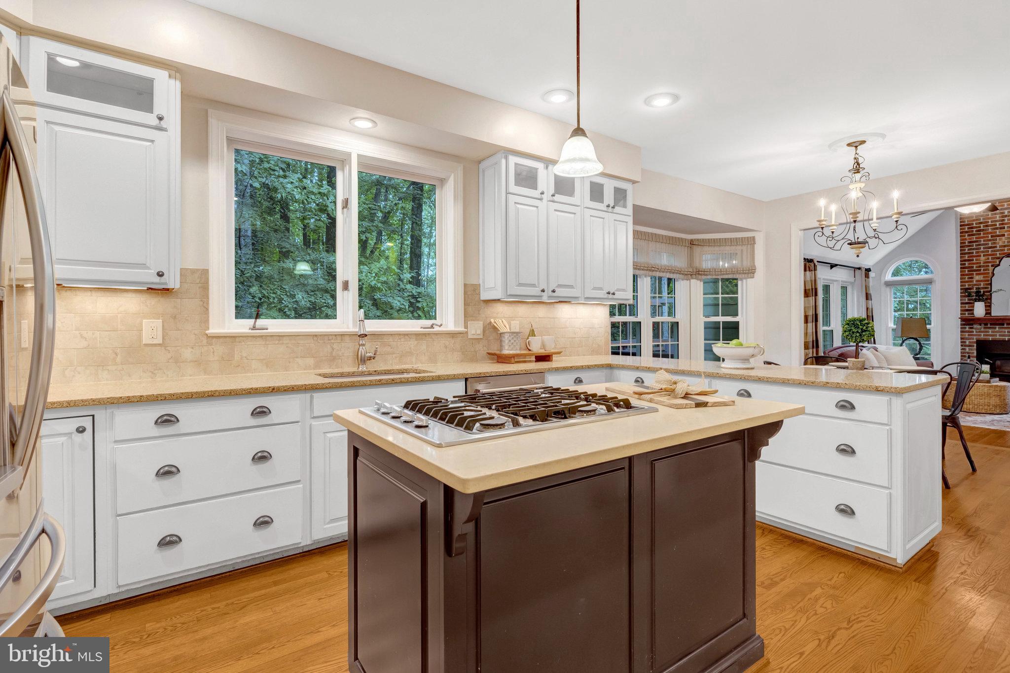 RESTON - Residential