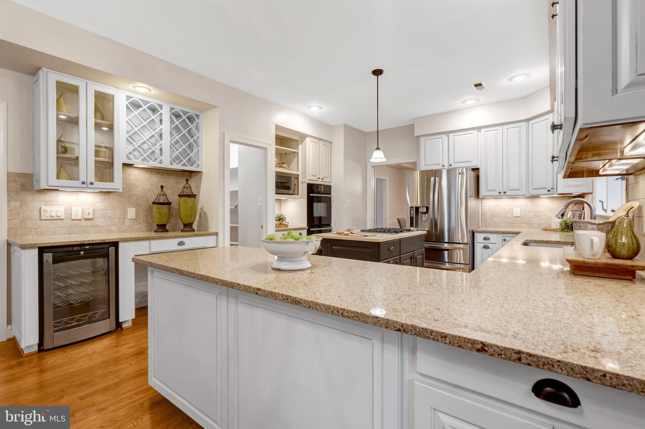 RESTON - Residential