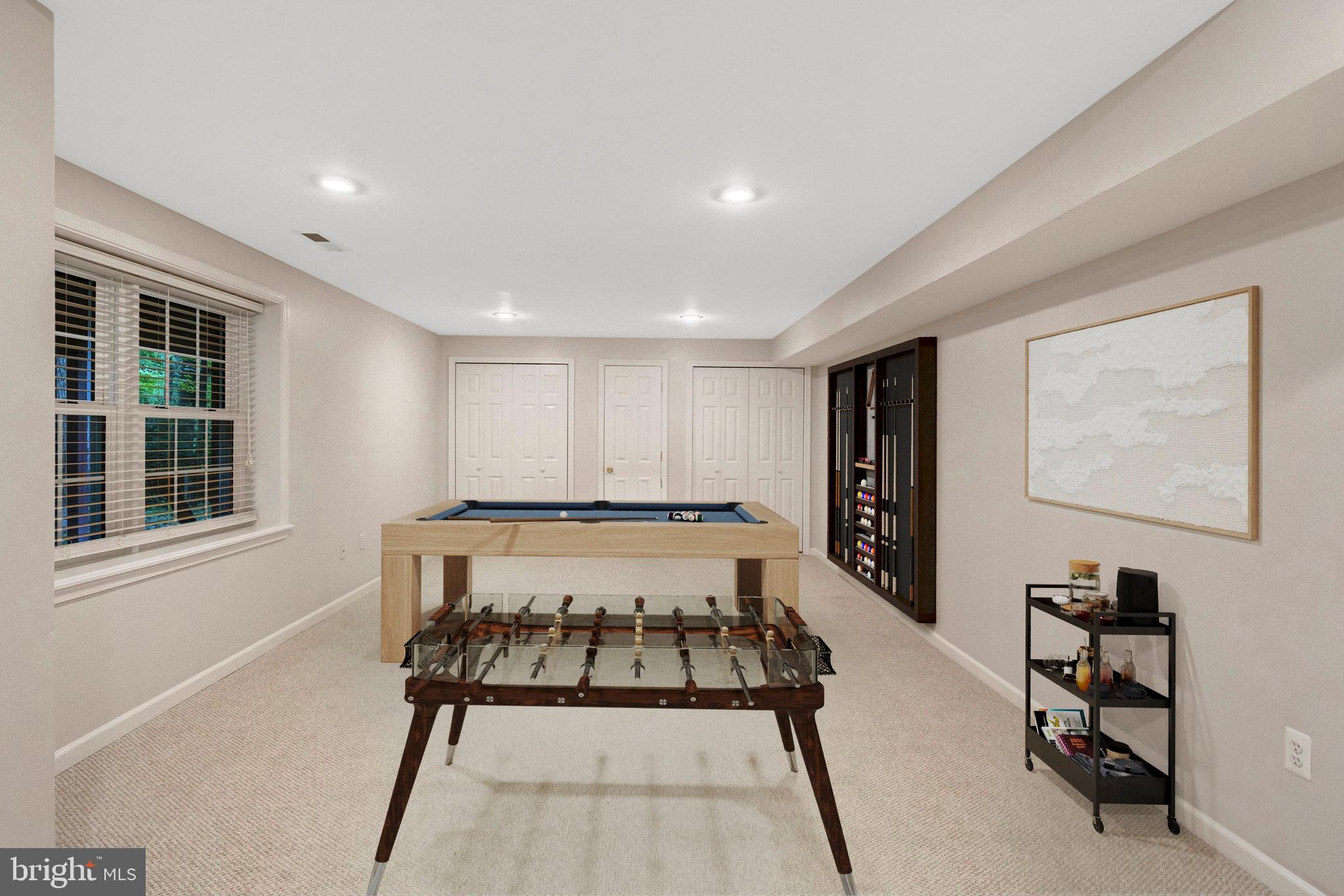 RESTON - Residential