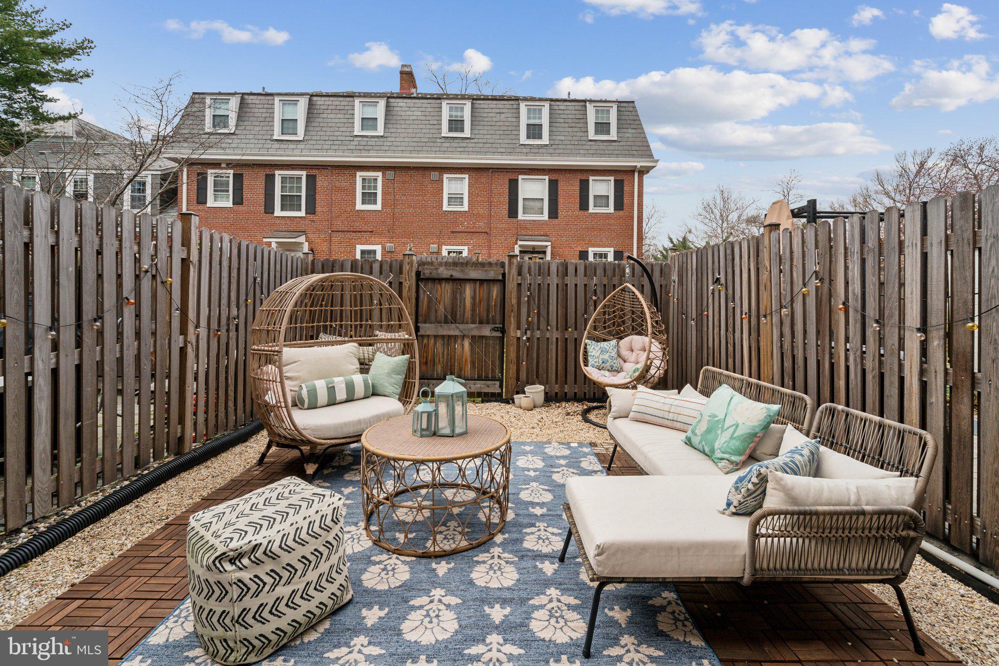 FAIRLINGTON VILLAGES - Residential