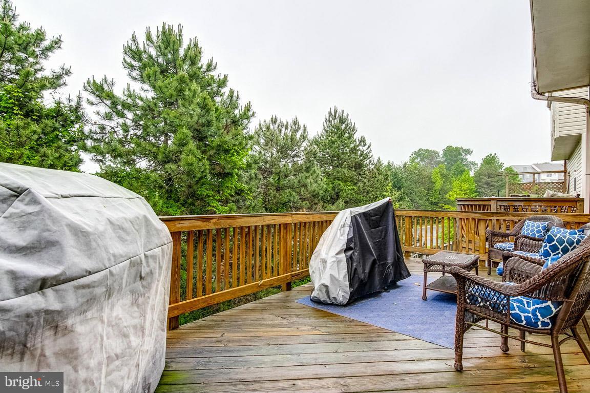 RIVER OAKS - Residential