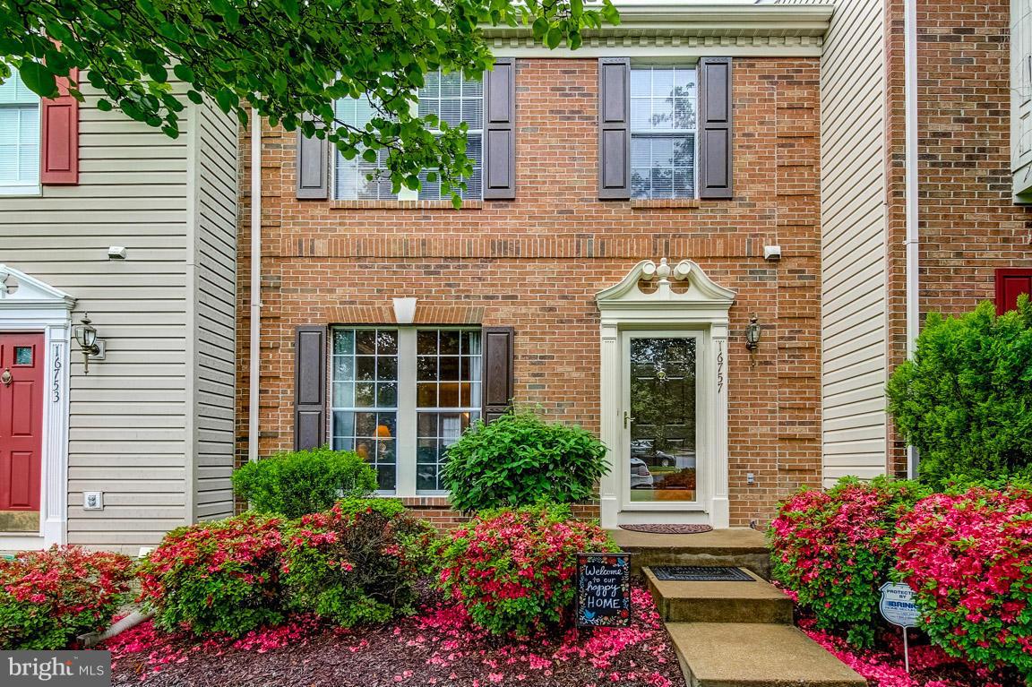 RIVER OAKS - Residential