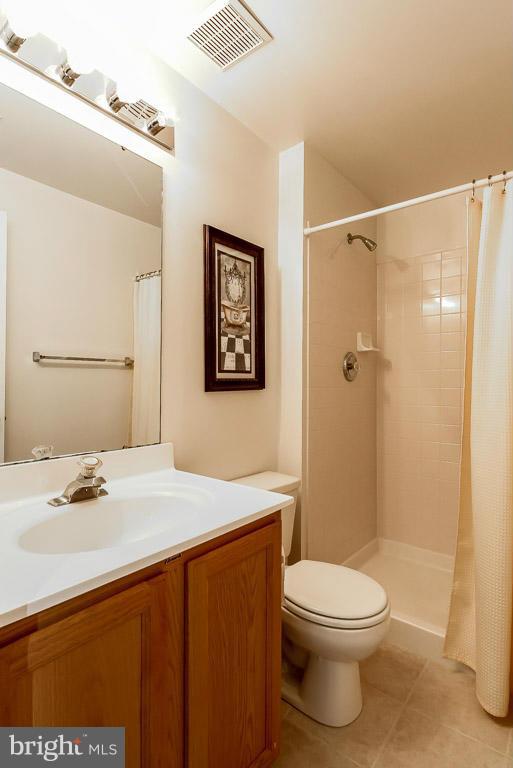 RIVER OAKS - Residential