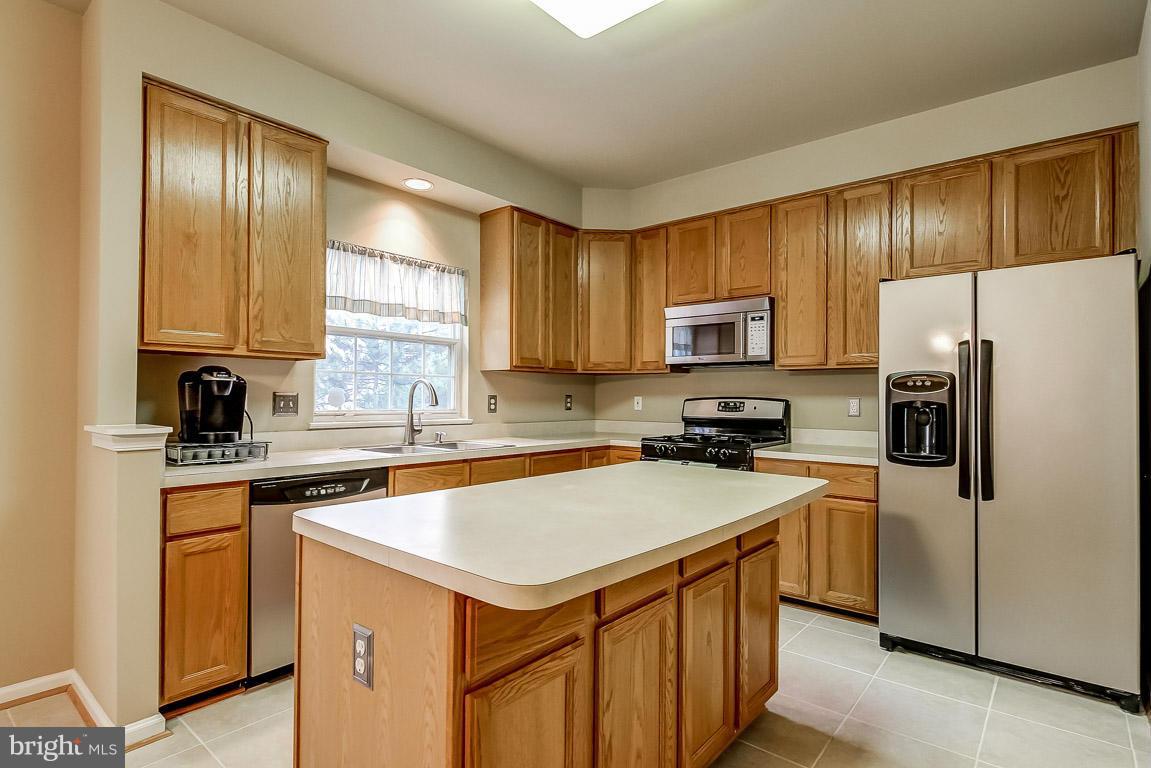 RIVER OAKS - Residential