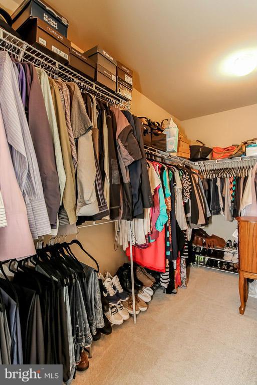 RIVER OAKS - Residential