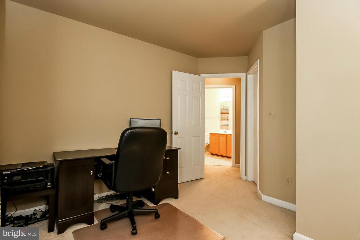 RIVER OAKS - Residential