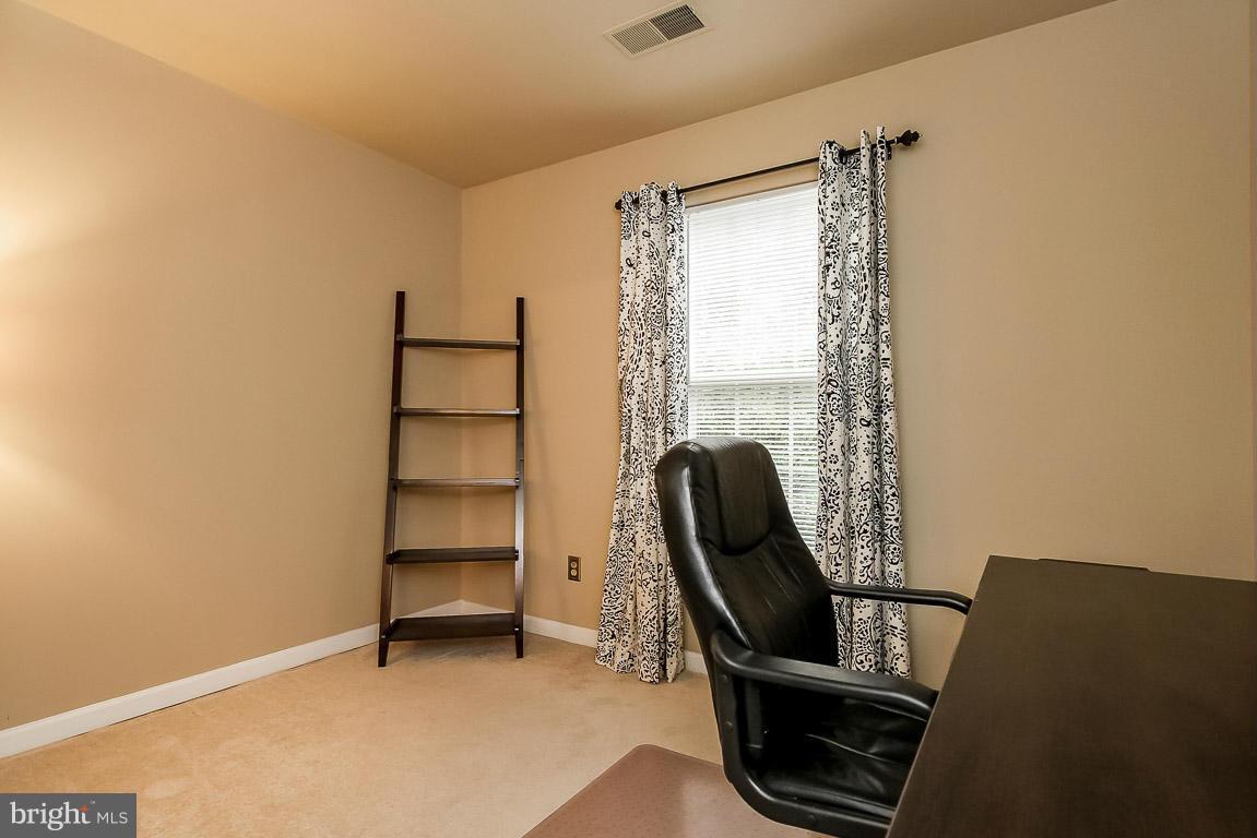 RIVER OAKS - Residential