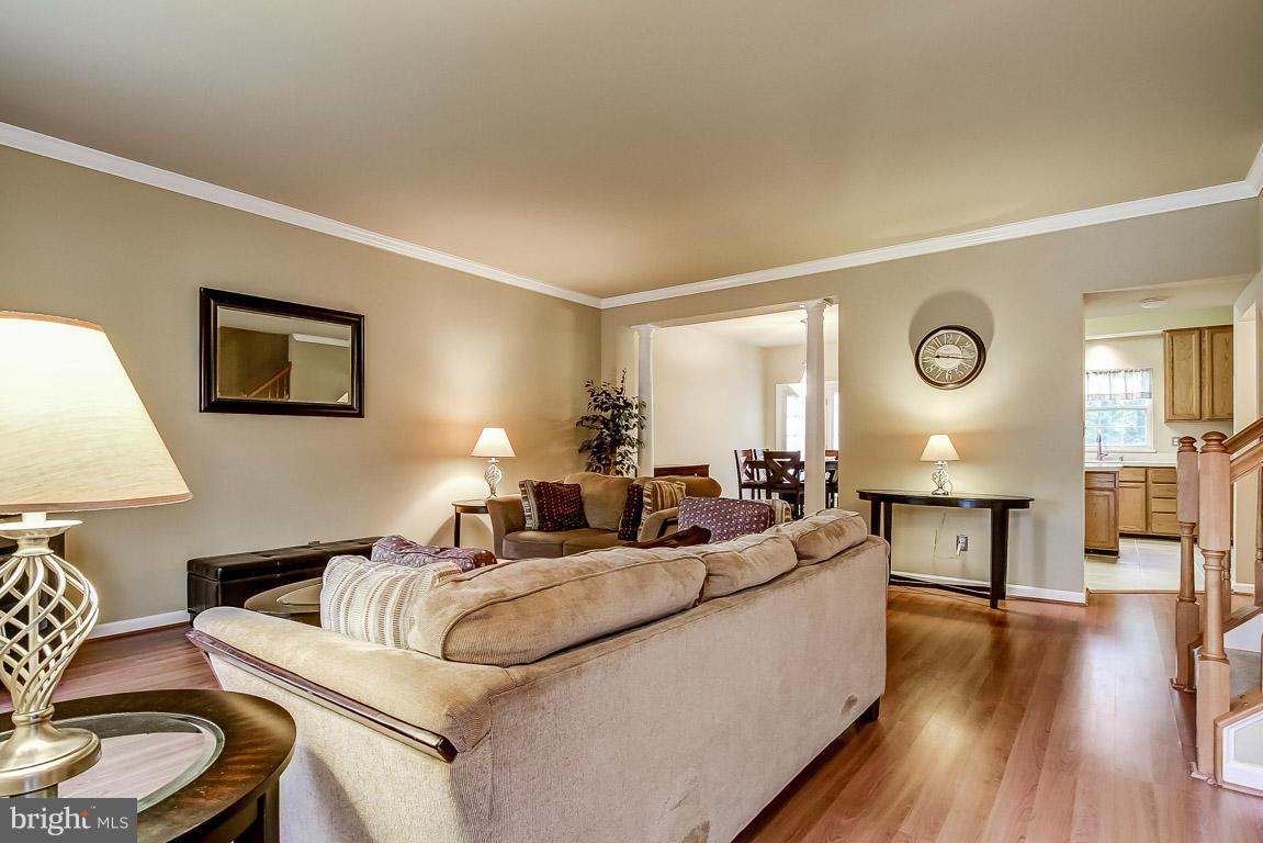 RIVER OAKS - Residential