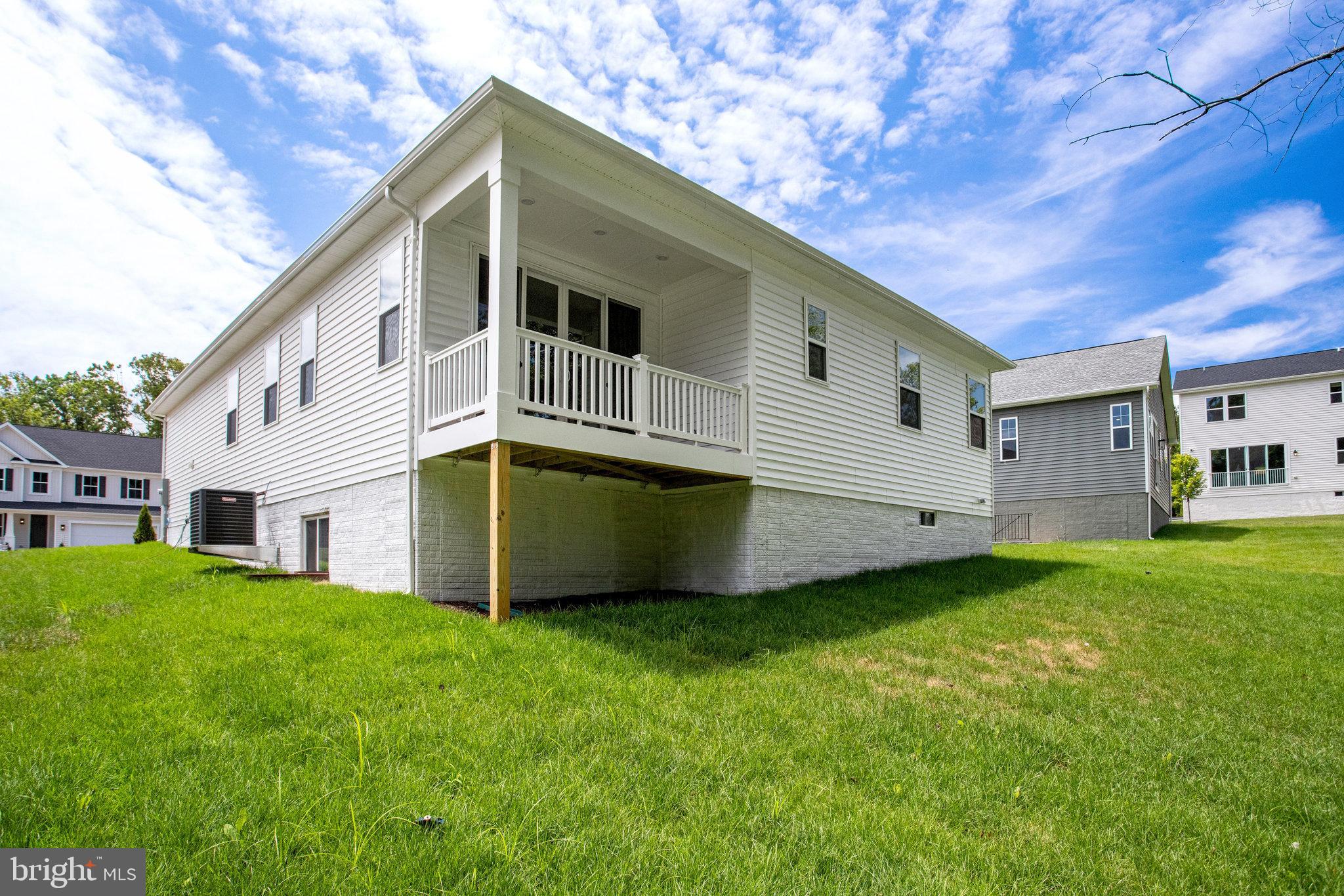 WILDERNESS SHORES - Residential