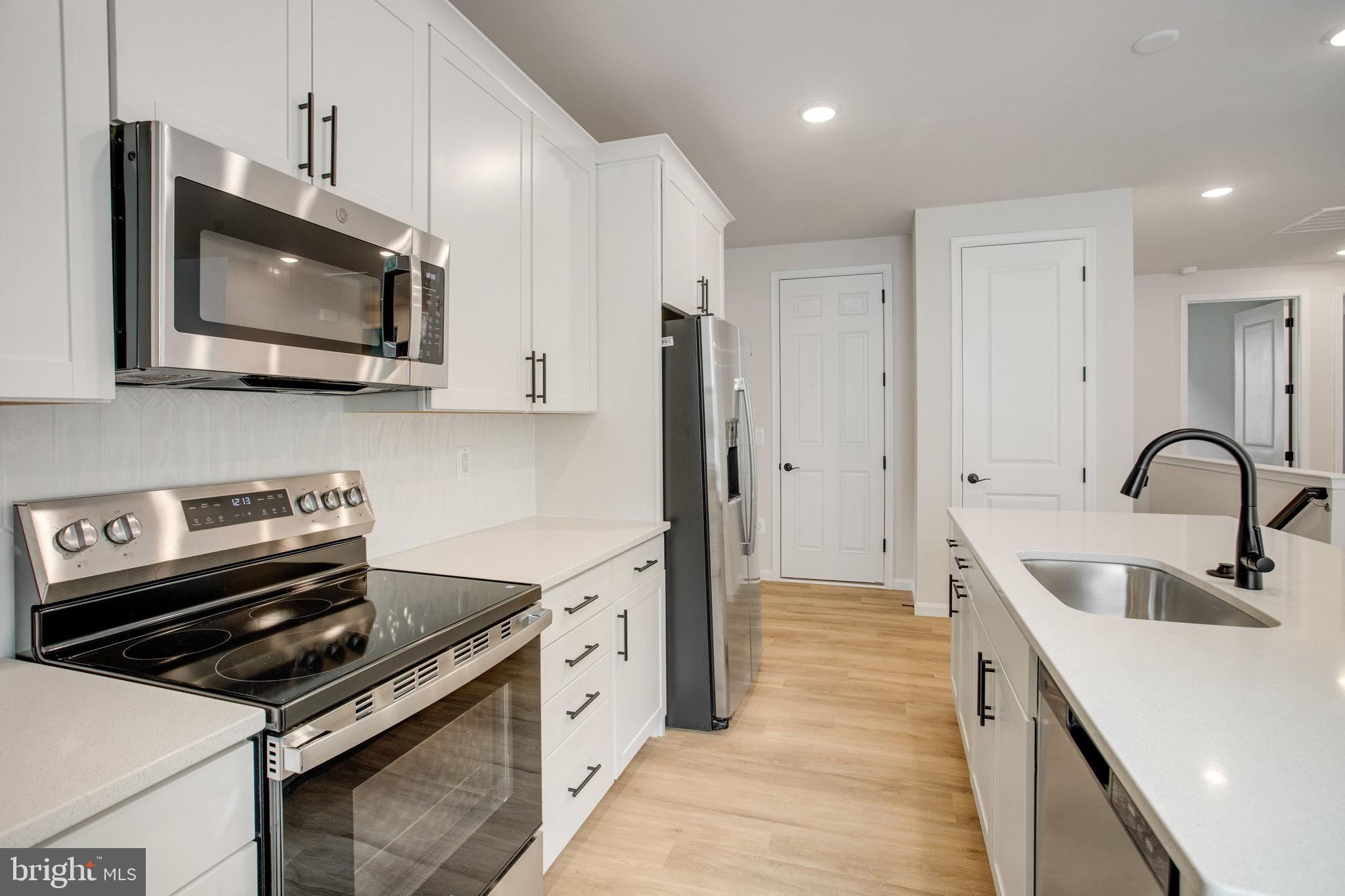 WILDERNESS SHORES - Residential