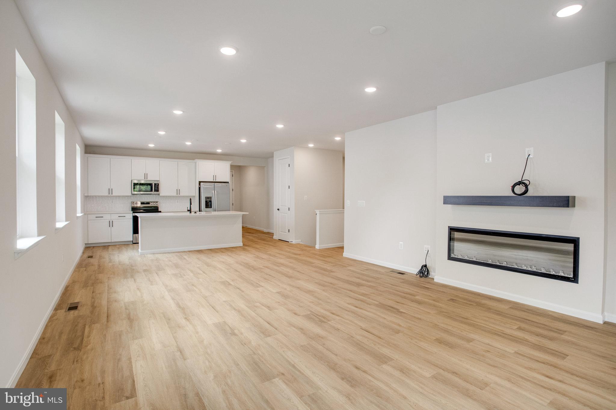 WILDERNESS SHORES - Residential