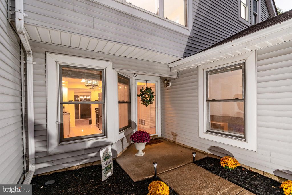 Photo of 90 Van Liew Court, EAST BRUNSWICK, NJ 08816 (MLS # NJMX2010646)