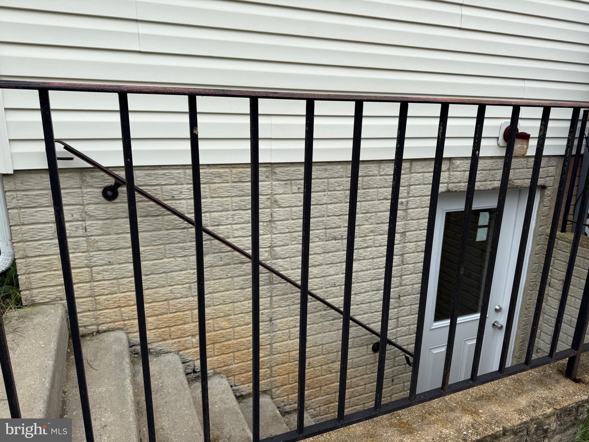 MEADOW LAKE - Residential Lease