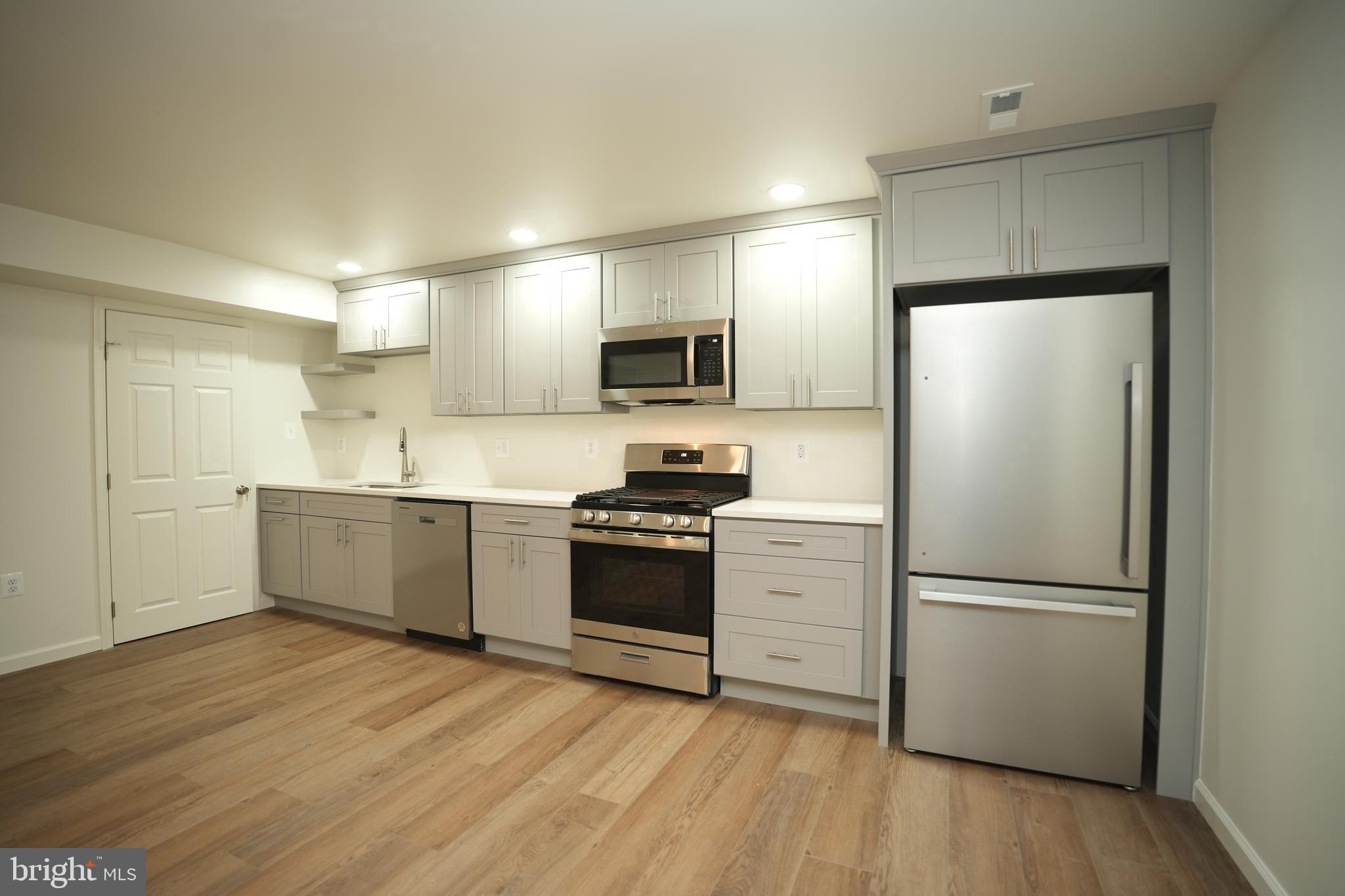 MEADOW LAKE - Residential Lease